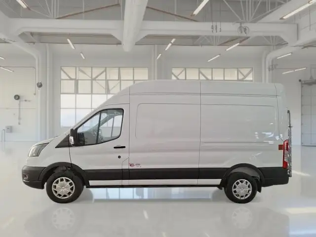 Ford Transit view 5