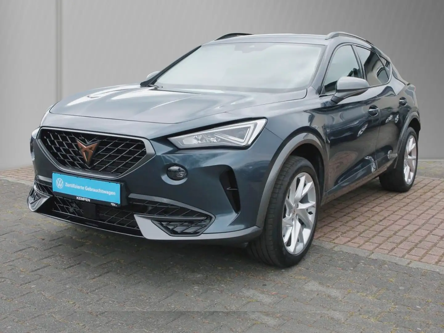 CUPRA Formentor 2.0 TSI 4Drive 18" FullLink+VC ACC LED RFK+PDC SHZ Grau - 2