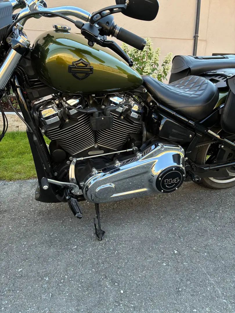 Harley-Davidson Softail Breakout FXBR 114 Verde - 2