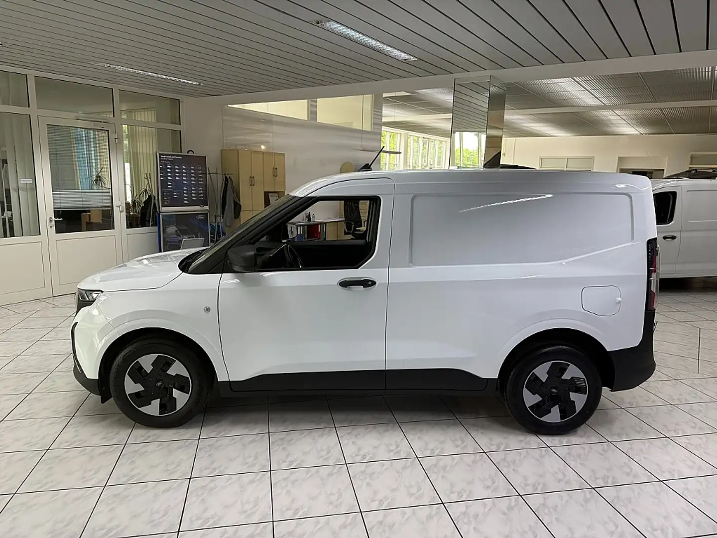 Ford Transit Courier Elektro 100kW Trend Blanco - 2