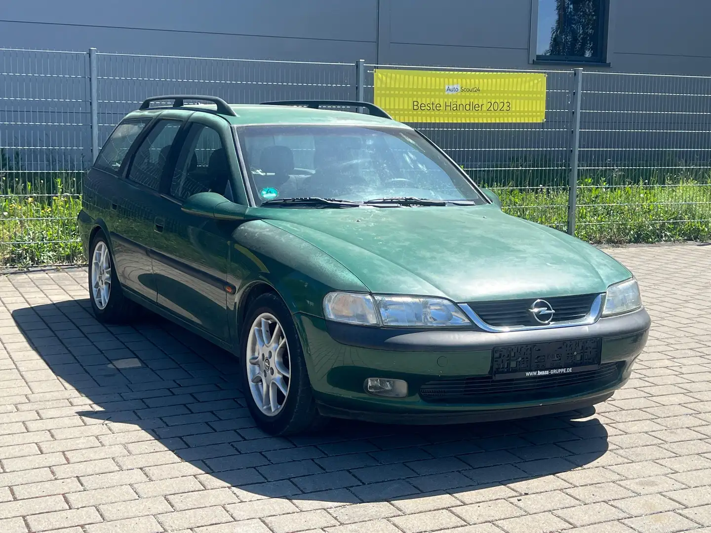 Opel Vectra 1.8 Caravan (CD) Sport Klima Motorgetriebe top Vert - 1