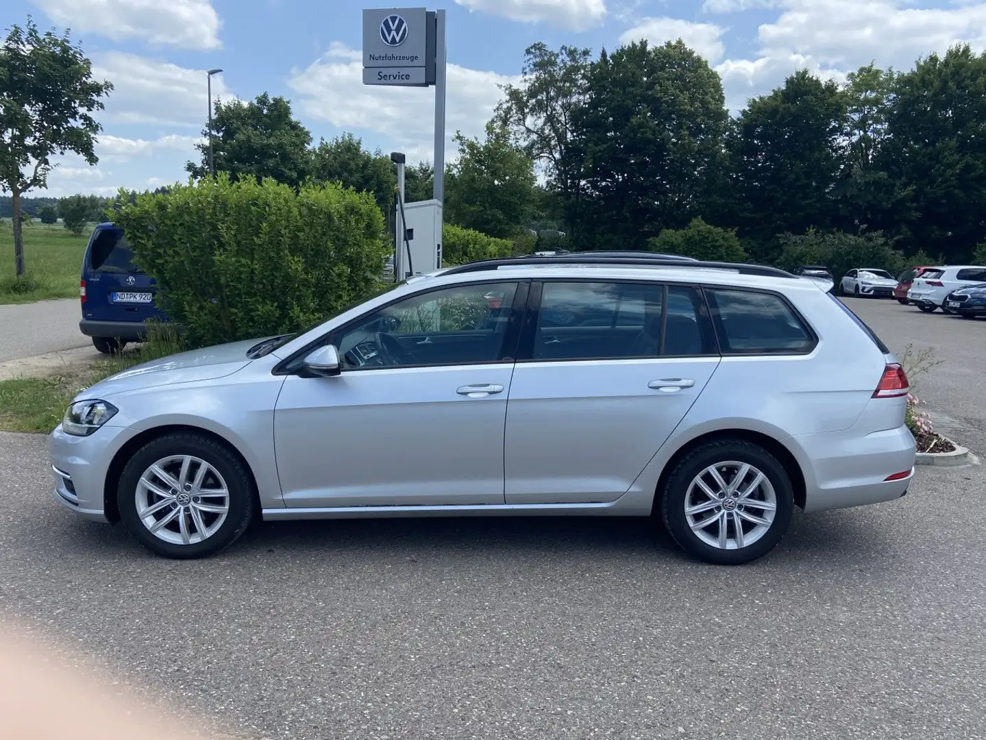 Volkswagen Golf Variant 1.6 TDI COMFORTLINE NAVI+SHZ+PDC+BL Silber - 2