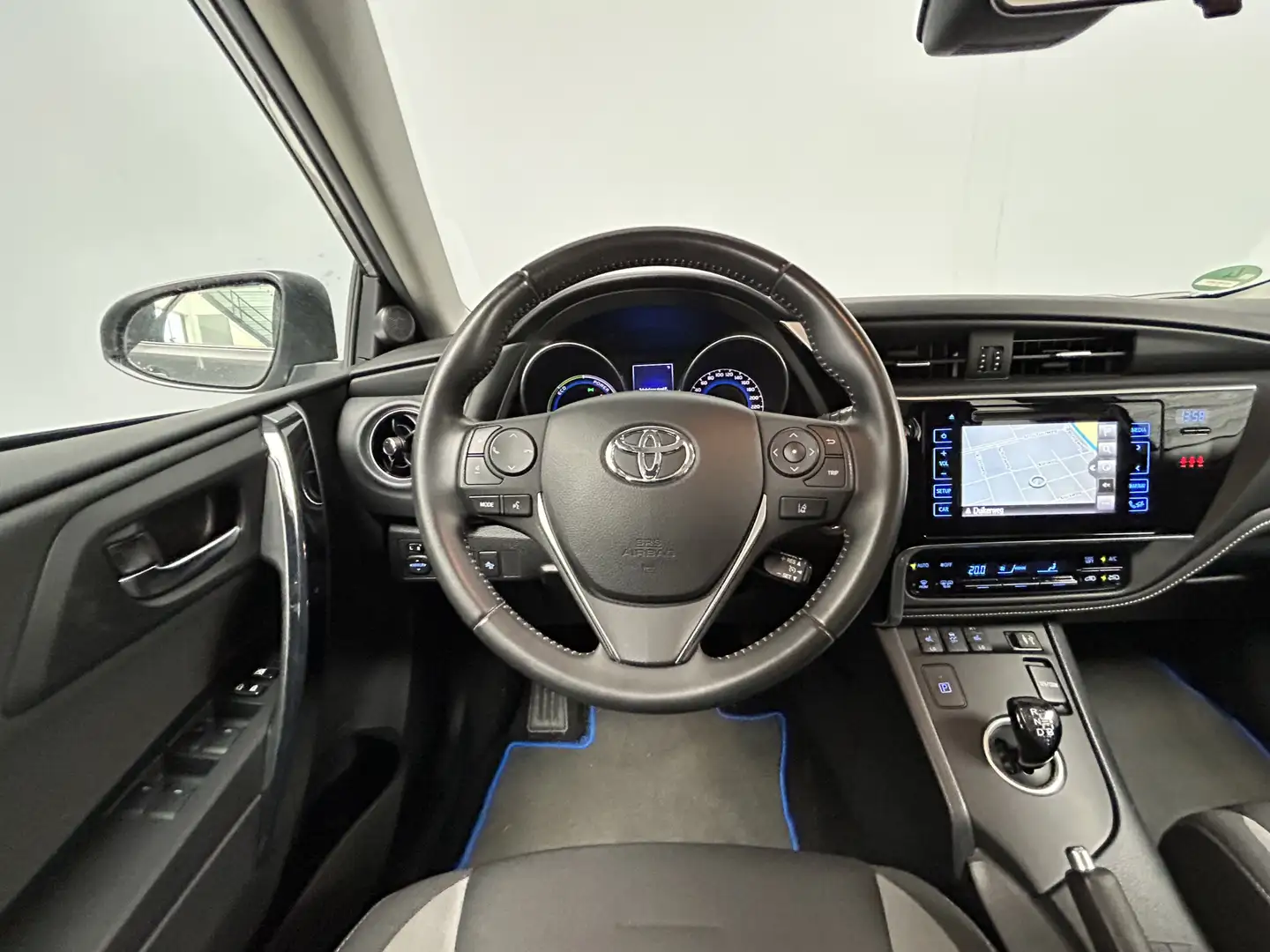 Toyota Auris Touring Sports 1.8 Hybrid Edition-S Trekhaak|Navi| Grijs - 2