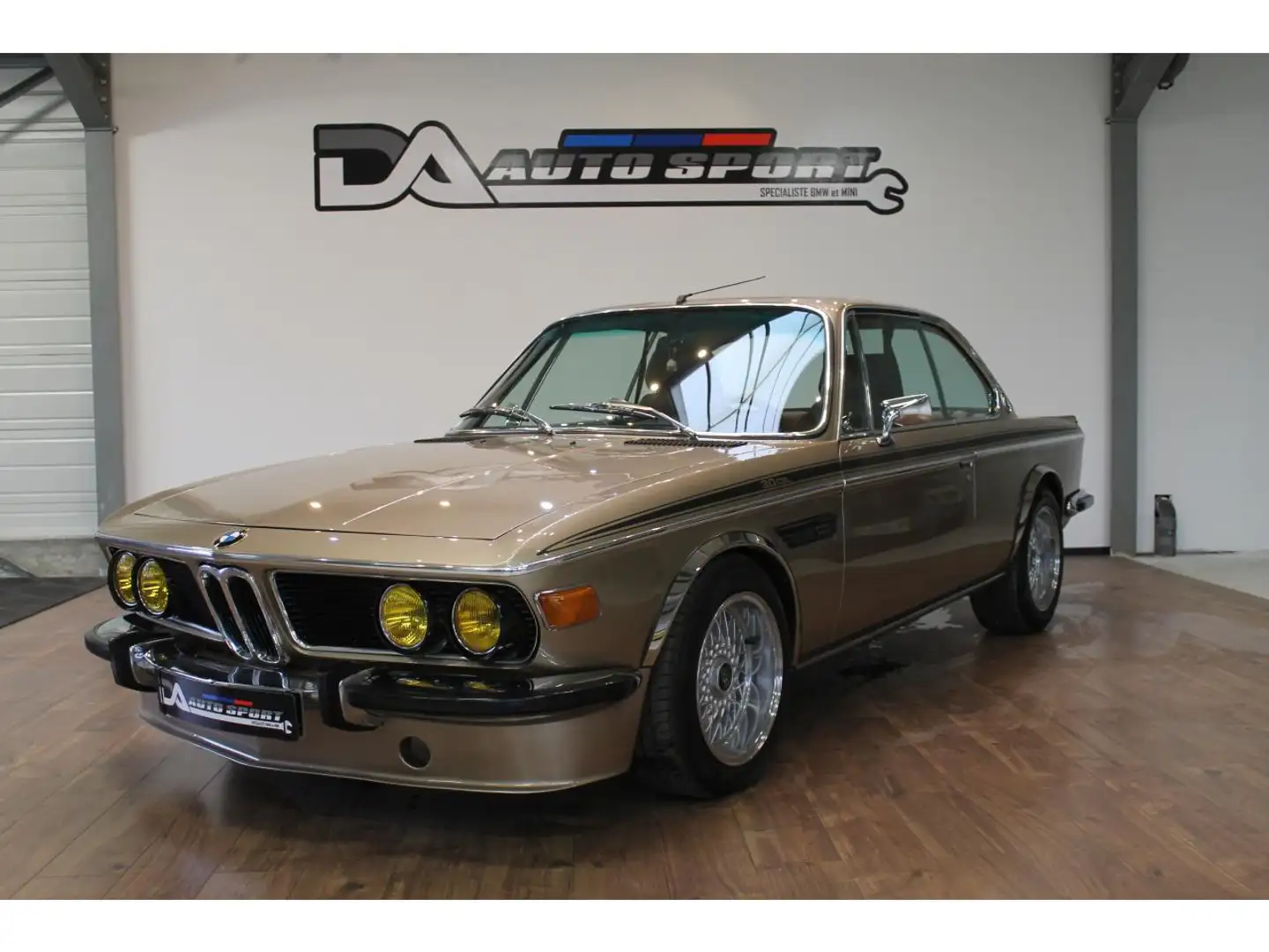 BMW BMW E9 3.0 CSI - 200ch -  Look \ CSL \ Beige - 1