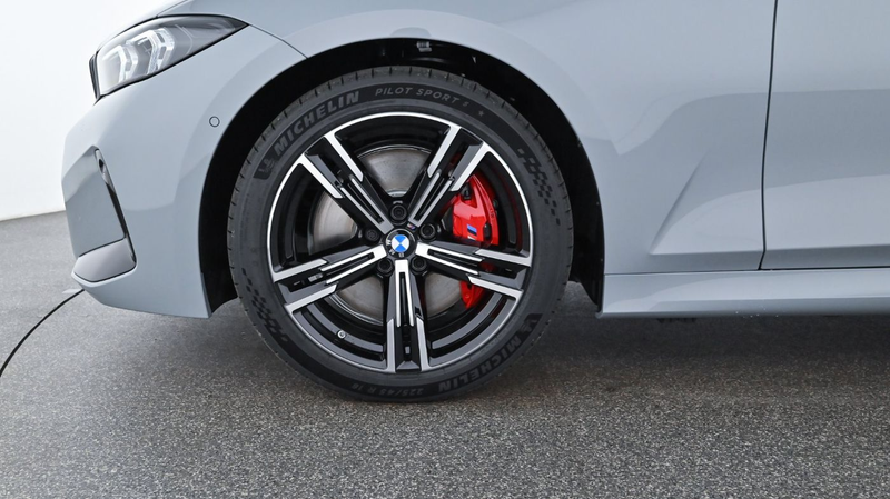 BMW 318 d Touring — photo 14