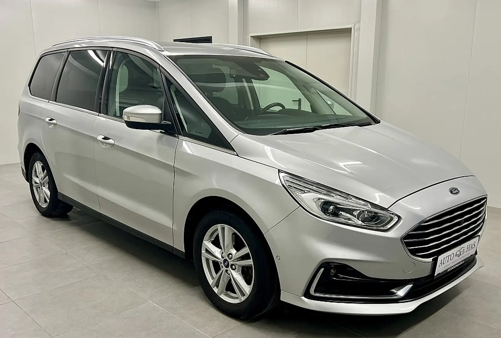 Ford Galaxy 2,0 EcoBlue SCR Titanium Aut. Argent - 2