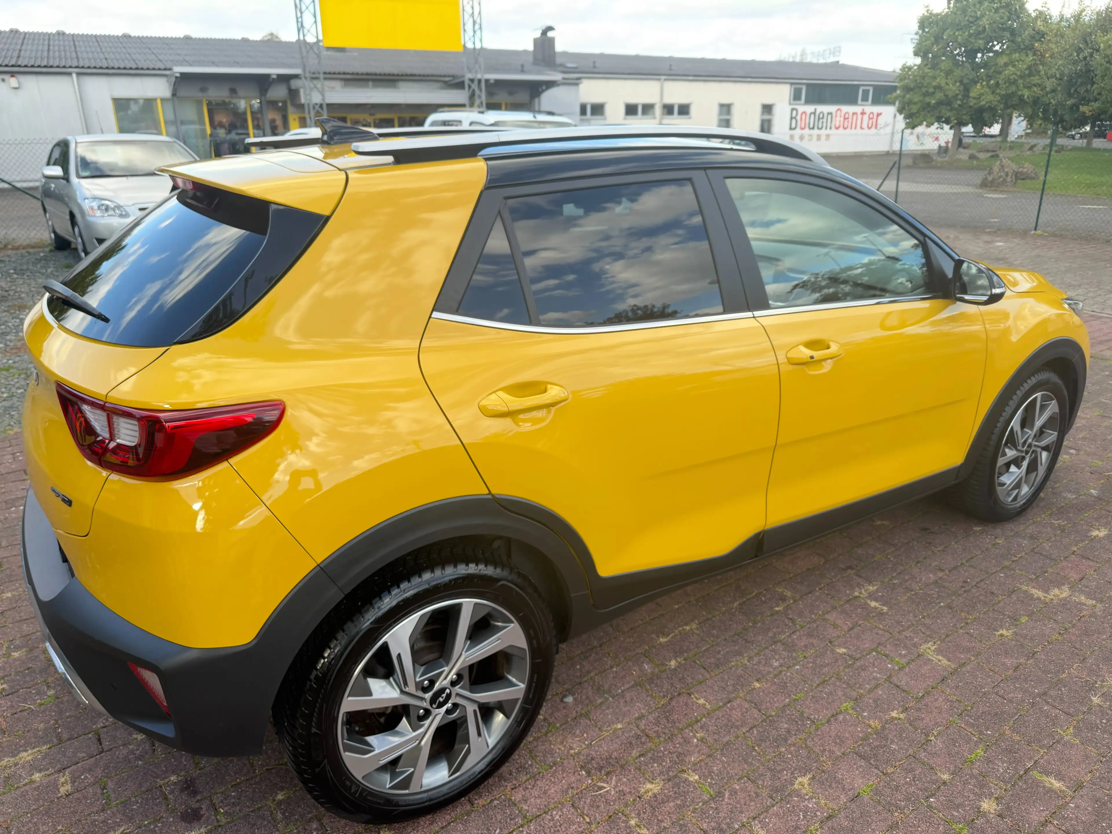 Kia Stonic GT-Line–Sportlicher/Mild Hybrid/Garantie/Neu Service — photo 8