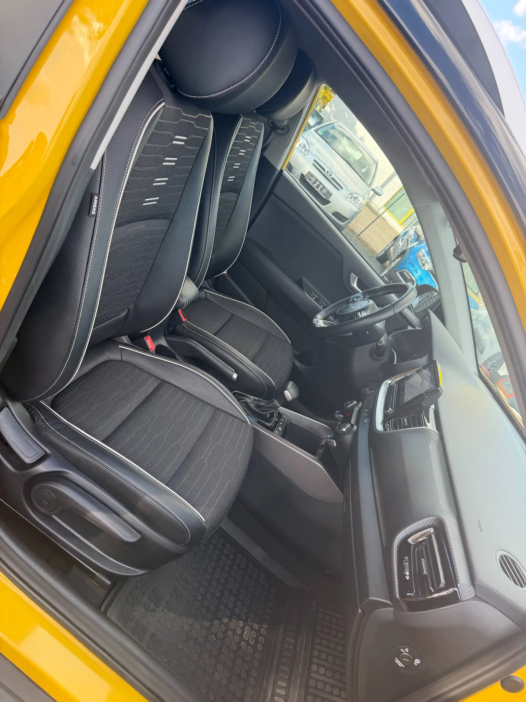 Kia Stonic GT-Line–Sportlicher/Mild Hybrid/Garantie/Neu Service — photo 15
