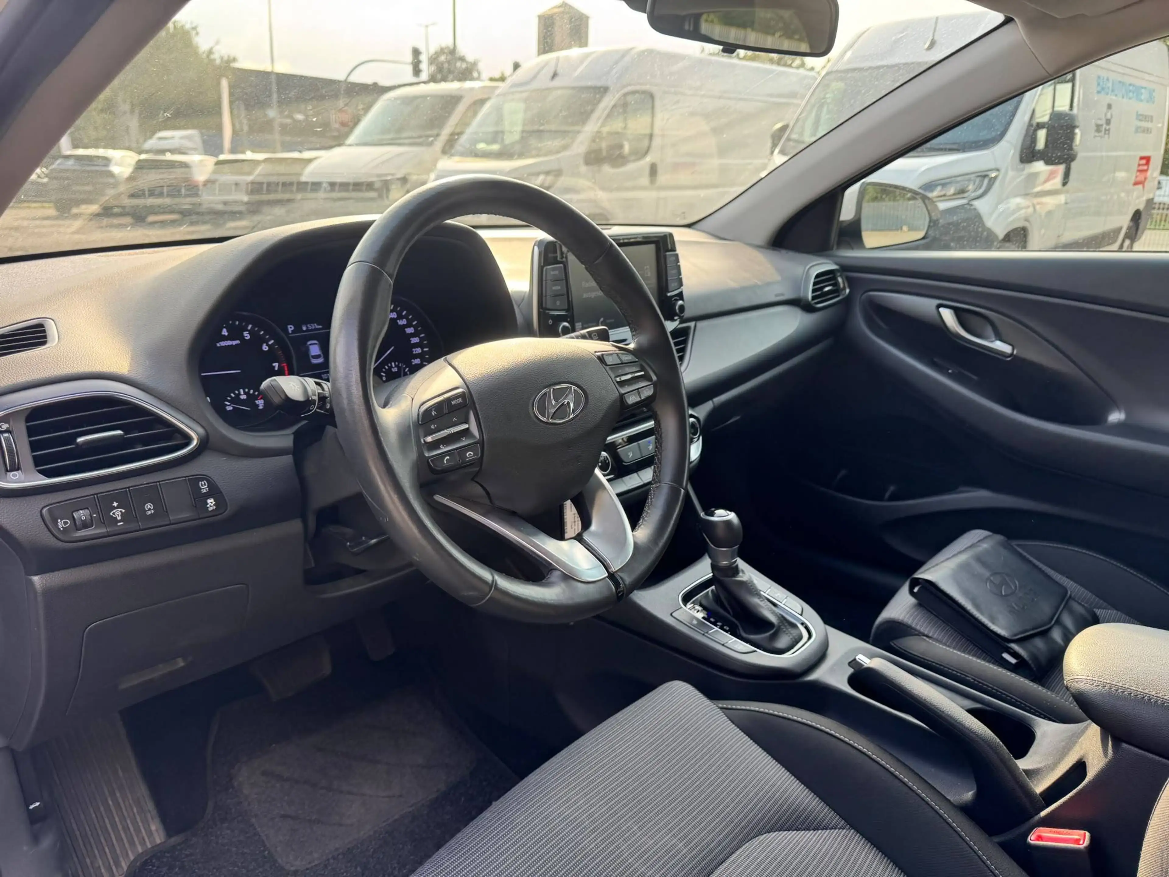 Hyundai i30 Select Mild-Hybrid — photo 9