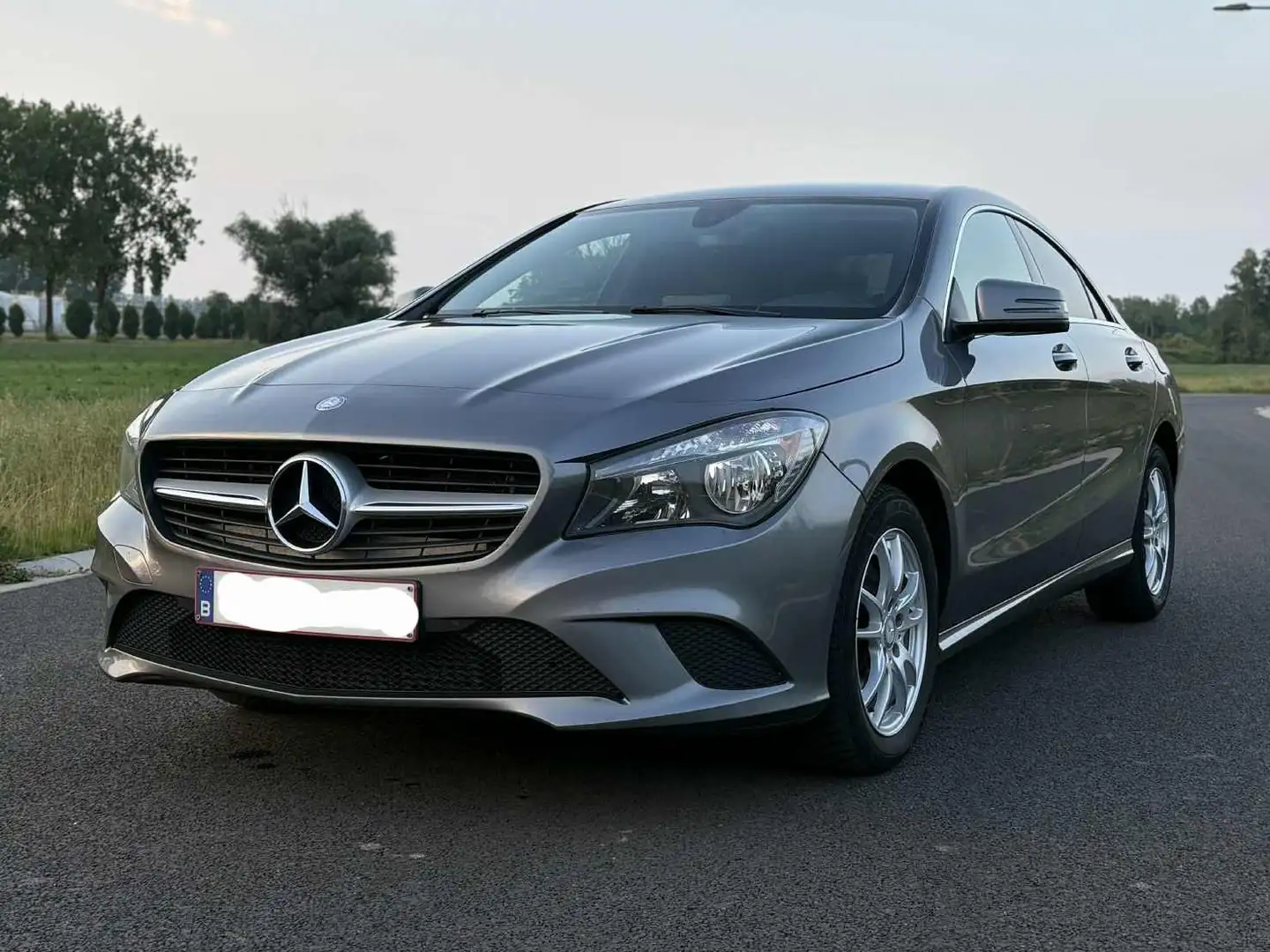 Mercedes-Benz CLA 180 CLA 180 d Grijs - 1