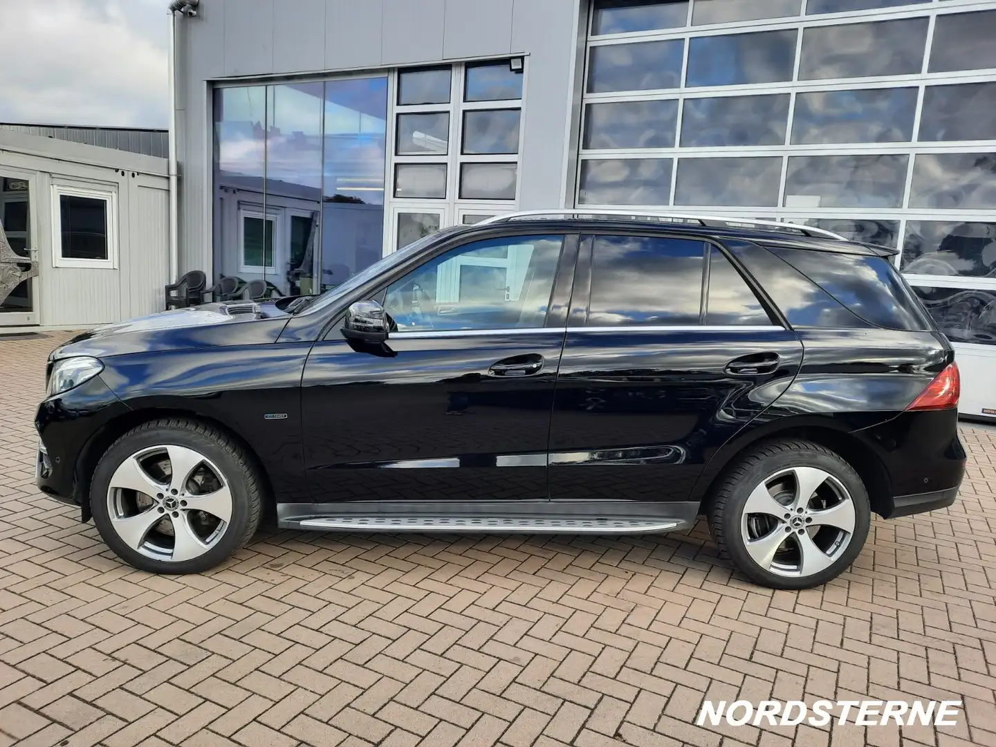 Mercedes-Benz GLE 500 GLE 500 e 4M PlugInHybrid AHK 360° Distronic LED Negro - 2