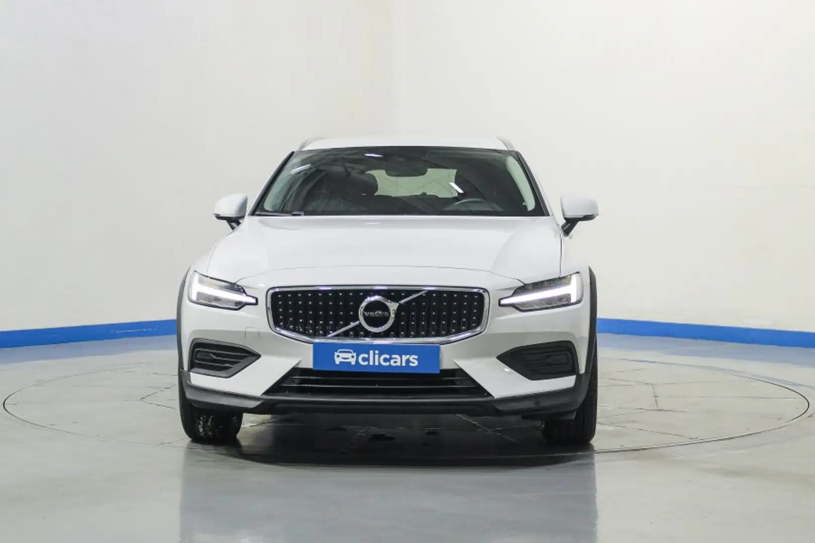 Volvo V60 Cross Country 2.0 B4 (D) AWD AUTO Wit - 2