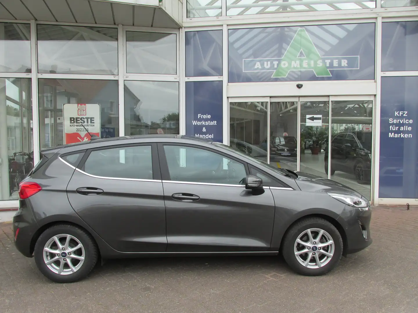 Ford Fiesta 1.0 TITANIUM X * NAVI*PDC*SHZG*LED*DAB*... Grau - 1