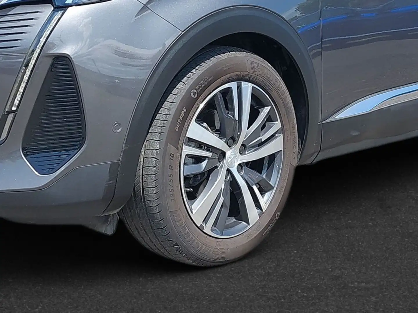Peugeot 3008 PureTech 130 Stop & Start GPF EAT8 Allure Pack Grijs - 2