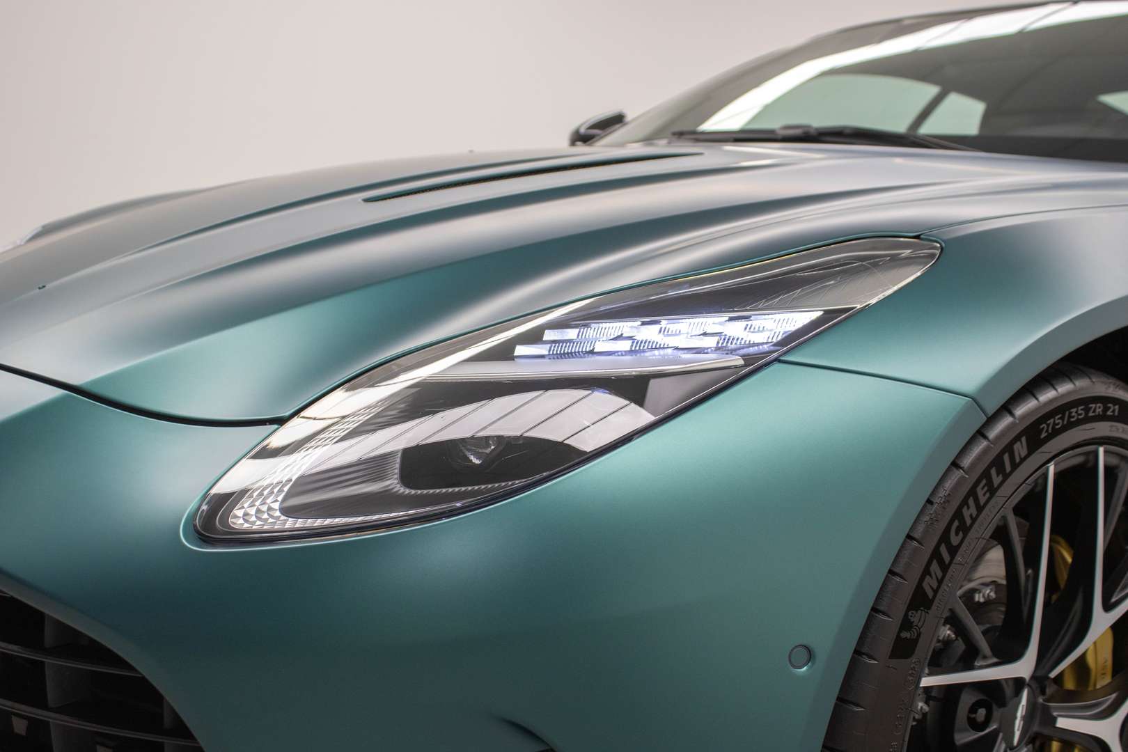Aston Martin DB12 Coupé V8 - - Joinsteer - #4
