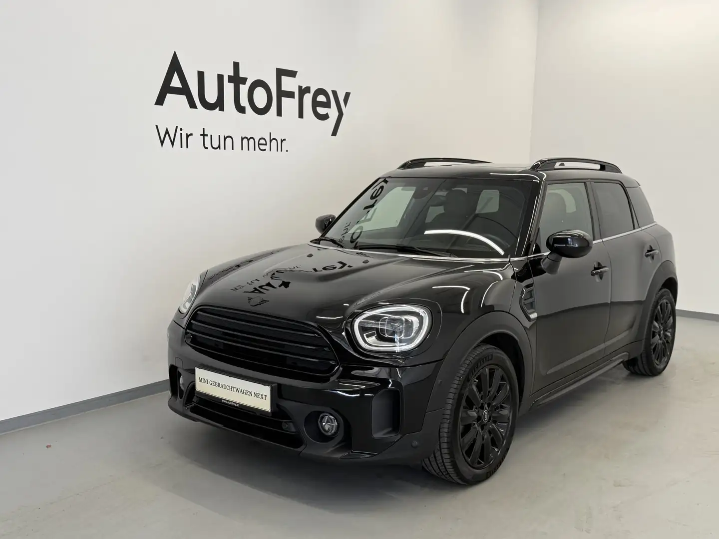 MINI Cooper D Countryman ALL4 Schwarz - 1