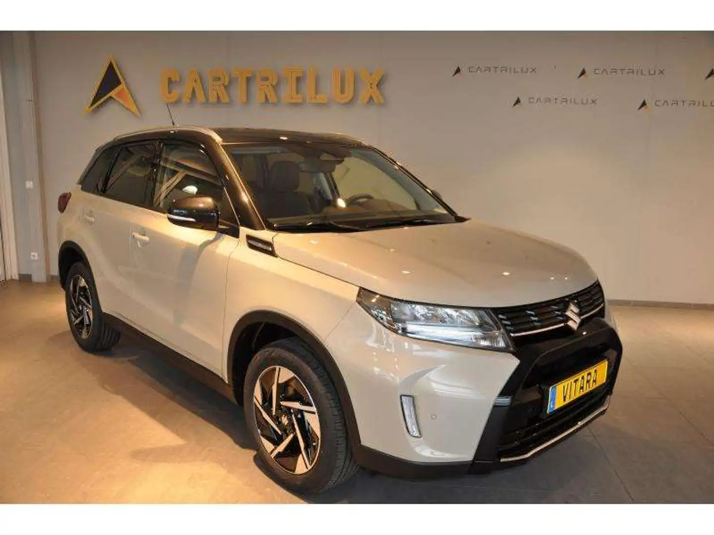 Suzuki Vitara GLX 1.5 AUTO6 4X4 Beige - 1