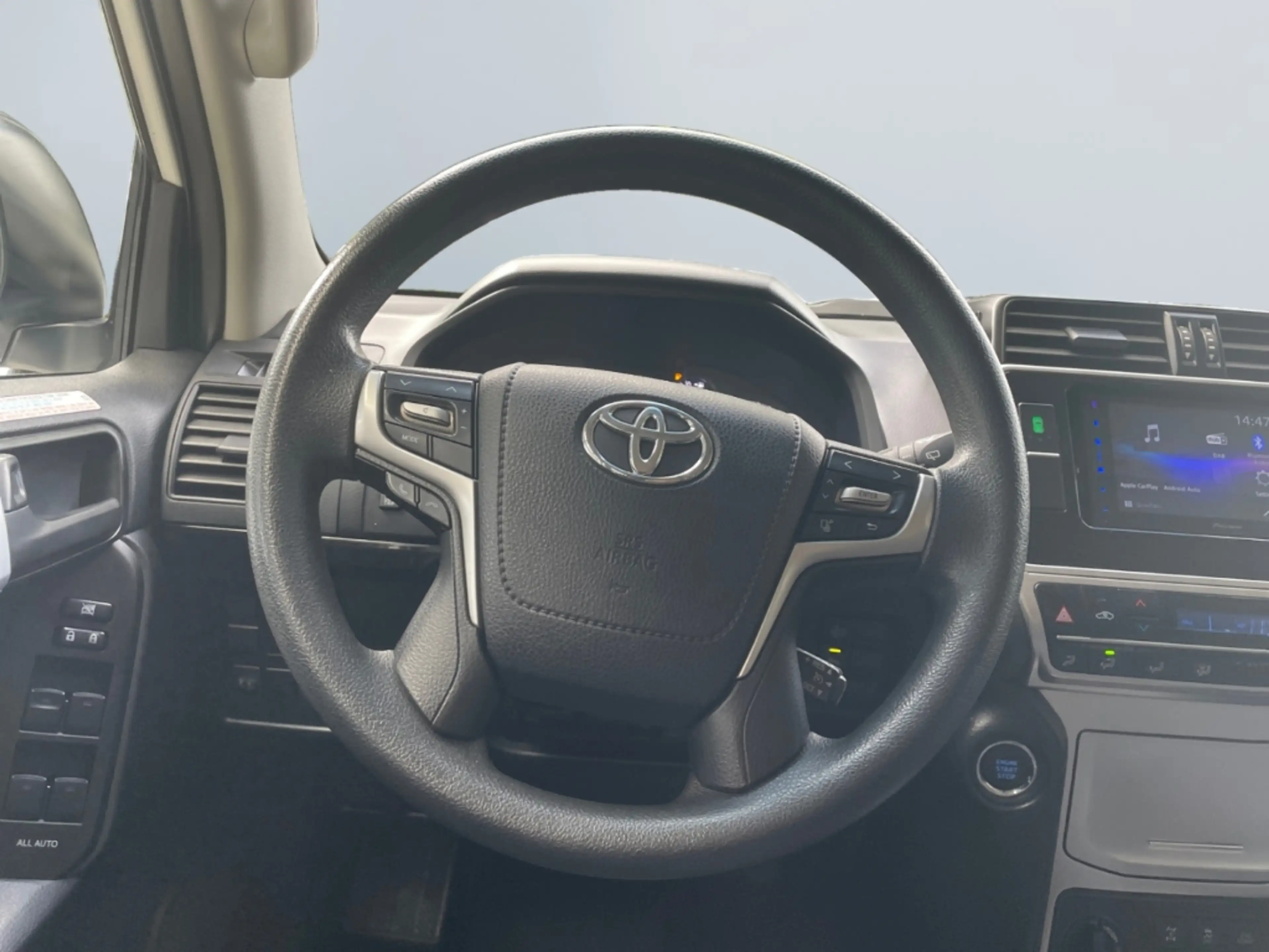 Toyota Land Cruiser Crusier 2.8 *Allrad*PDC*Klima* — photo 12