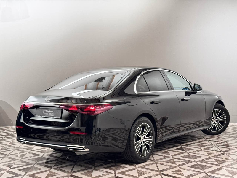 Mercedes-Benz E 220 d Exclusive Advanced — photo 5
