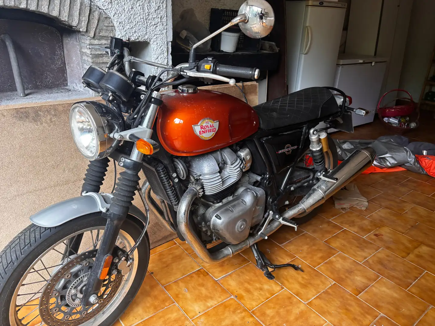 Royal Enfield Interceptor Arancione - 2