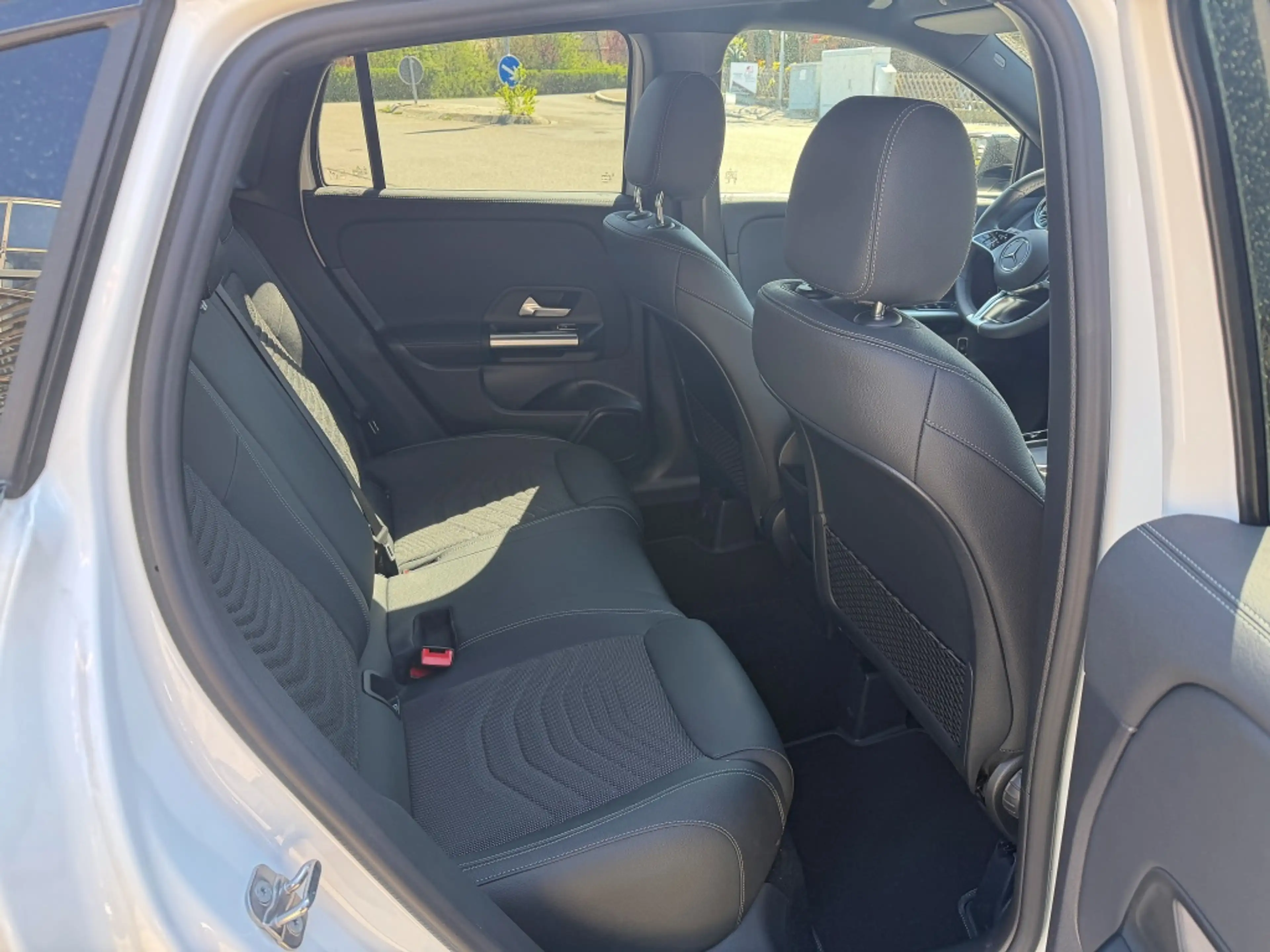 Mercedes-Benz GLA 200 Edition Progressive NightP WinterP+M&S17 — photo 12