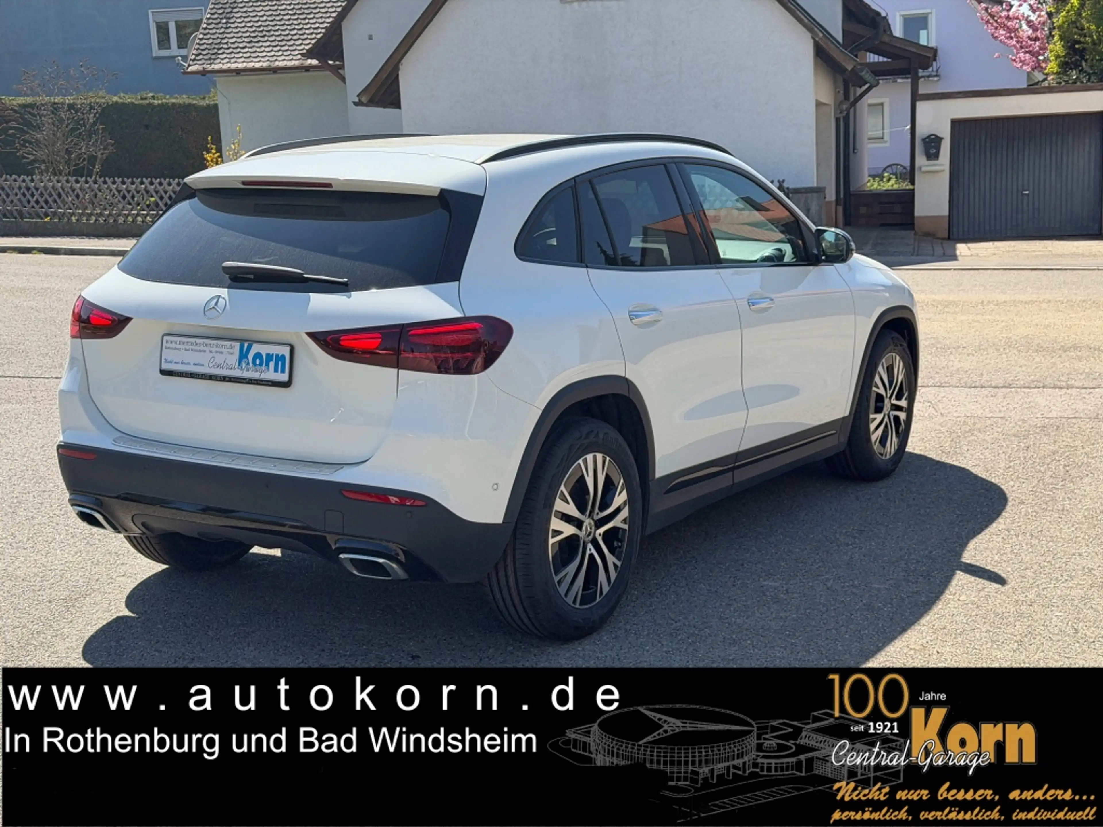 Mercedes-Benz GLA 200 Edition Progressive NightP WinterP+M&S17 — photo 3