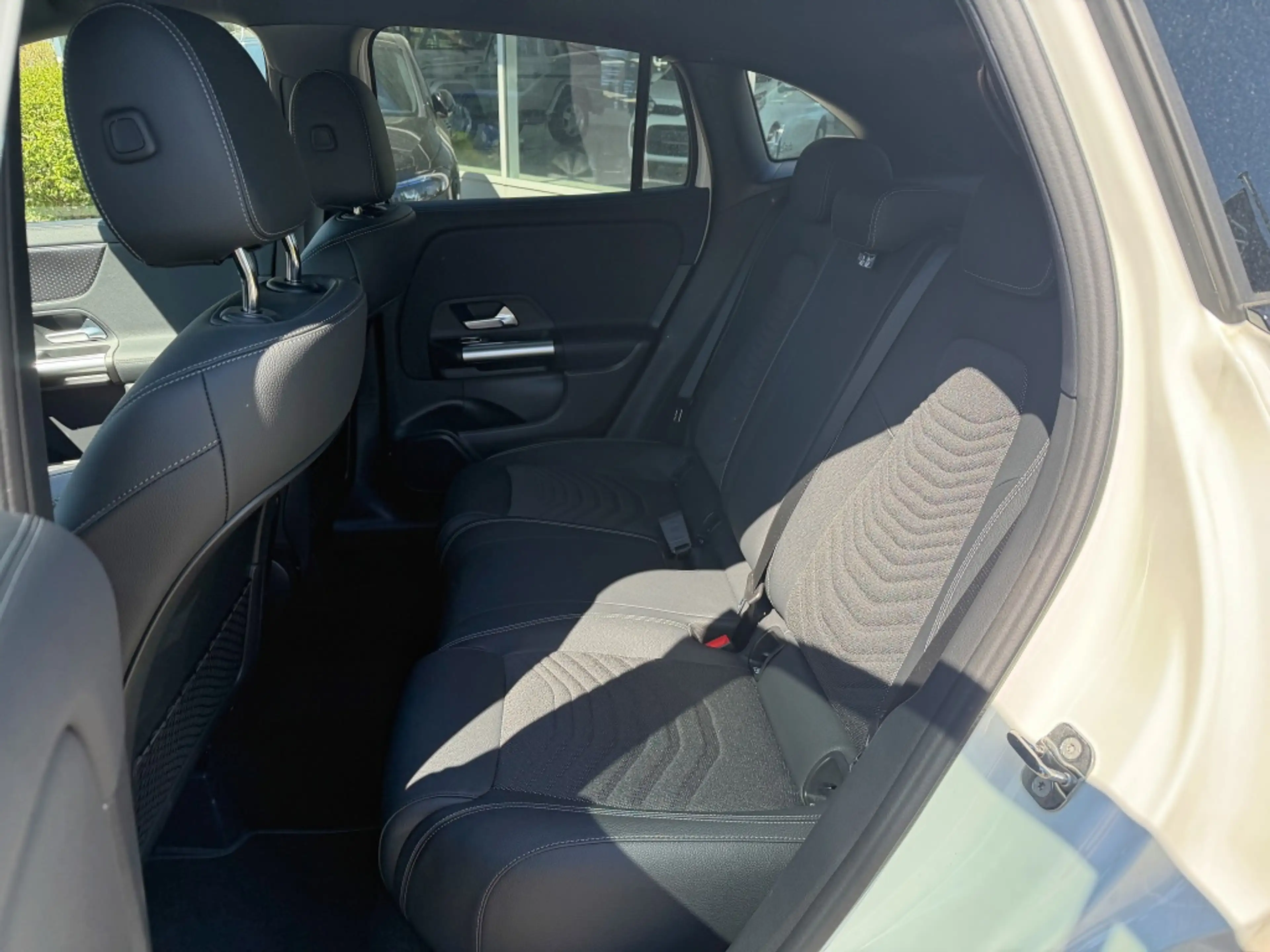 Mercedes-Benz GLA 200 Edition Progressive NightP WinterP+M&S17 — photo 13