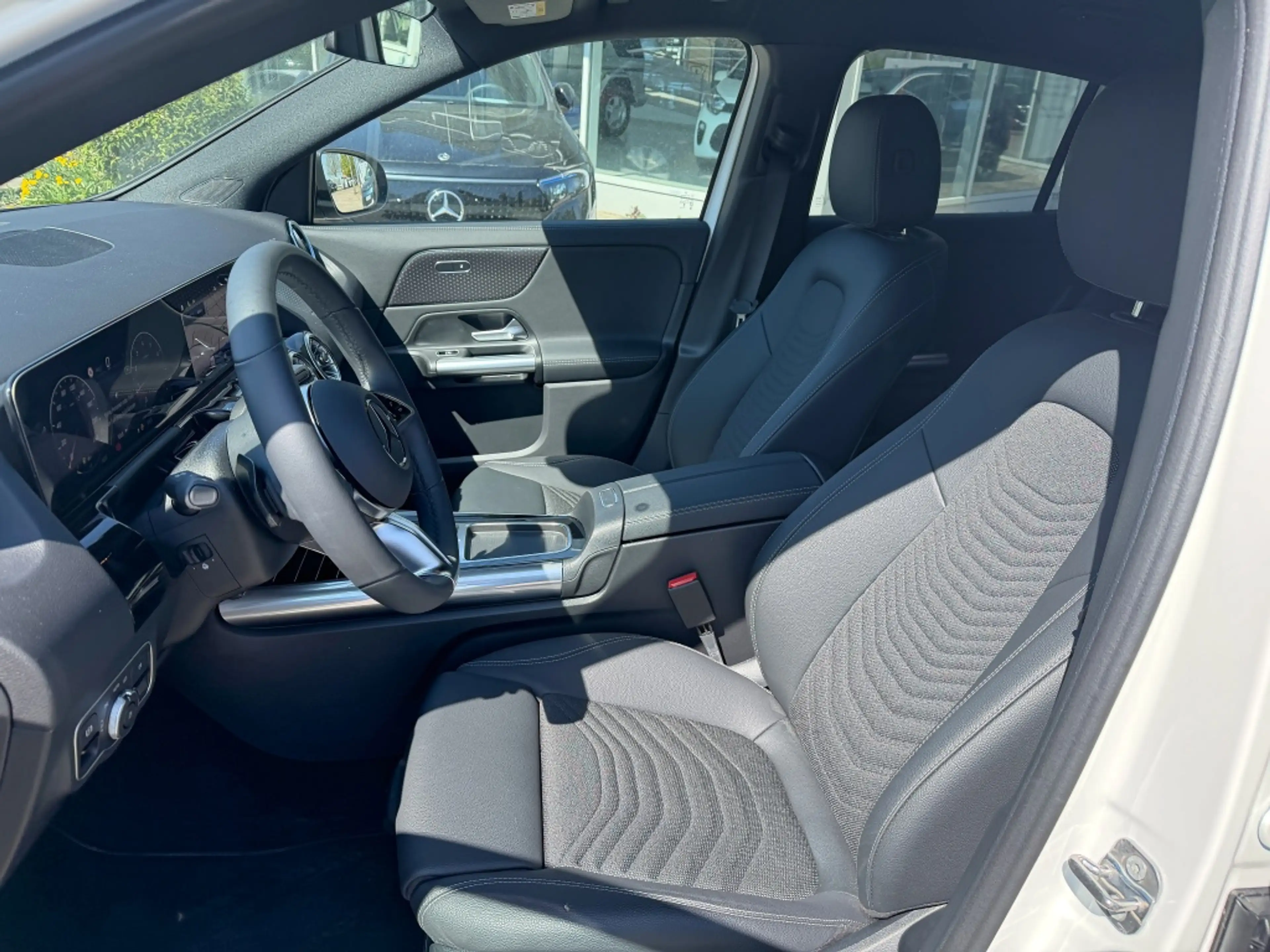 Mercedes-Benz GLA 200 Edition Progressive NightP WinterP+M&S17 — photo 8