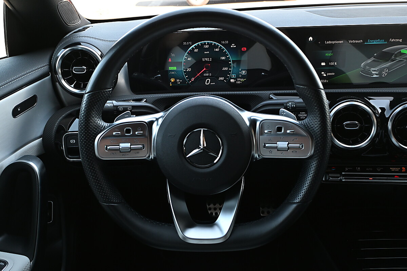 Mercedes-Benz CLA 250 e PHEV Shooting Brake Aut. AMG, Leder, Navi, Pa... — photo 11