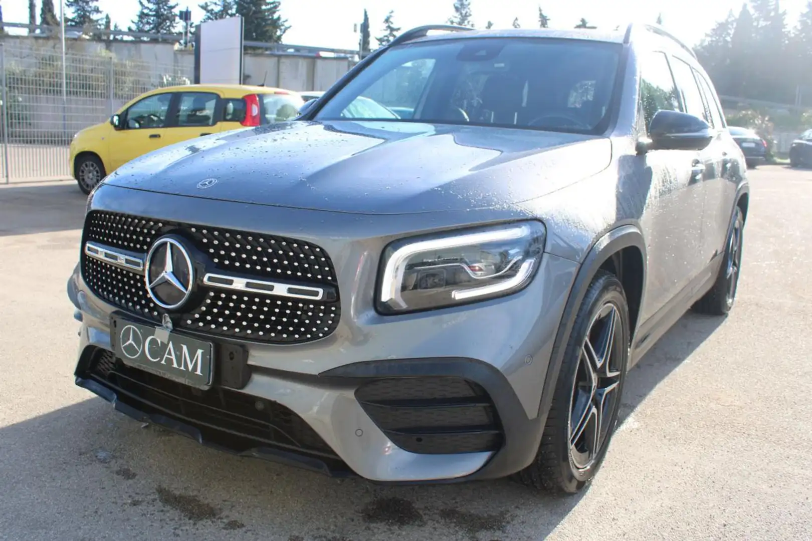 Mercedes-Benz GLB 200 d Automatic 4Matic Premium Grigio - 1