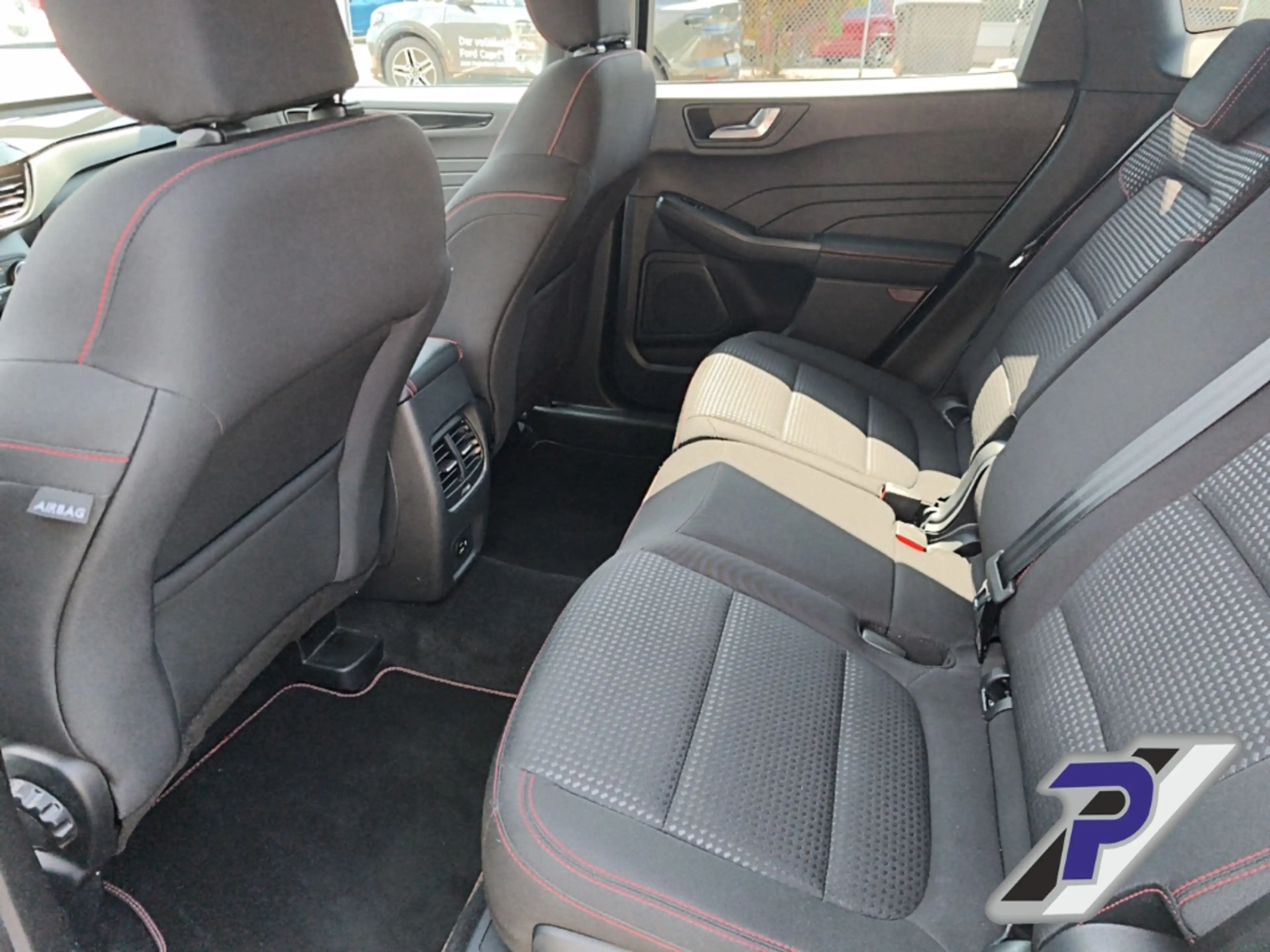 Ford Kuga Plug-In Hybrid ST-Line AHZV+LED+KAMERA+HEAD-UP — photo 13