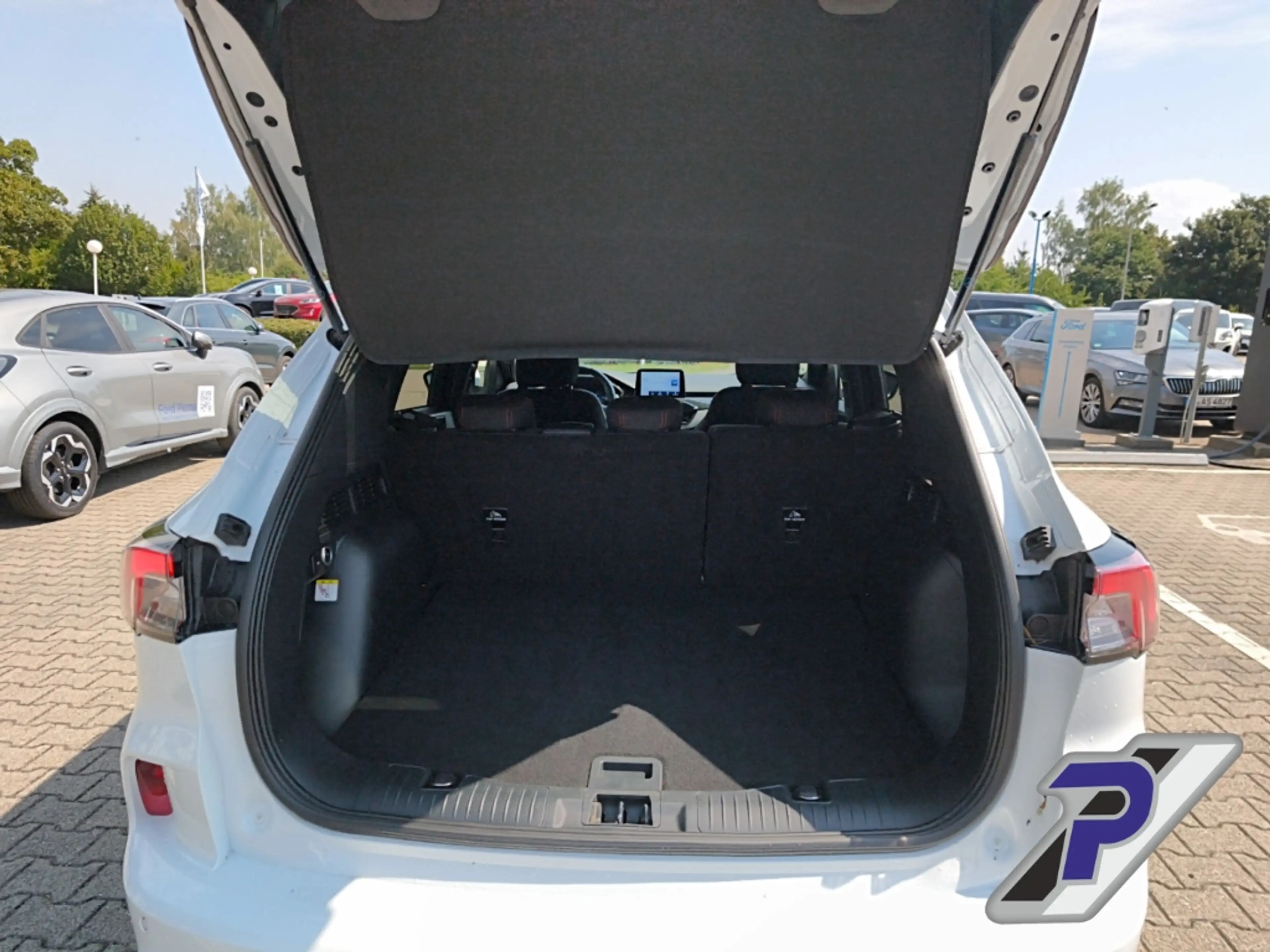 Ford Kuga Plug-In Hybrid ST-Line AHZV+LED+KAMERA+HEAD-UP — photo 10