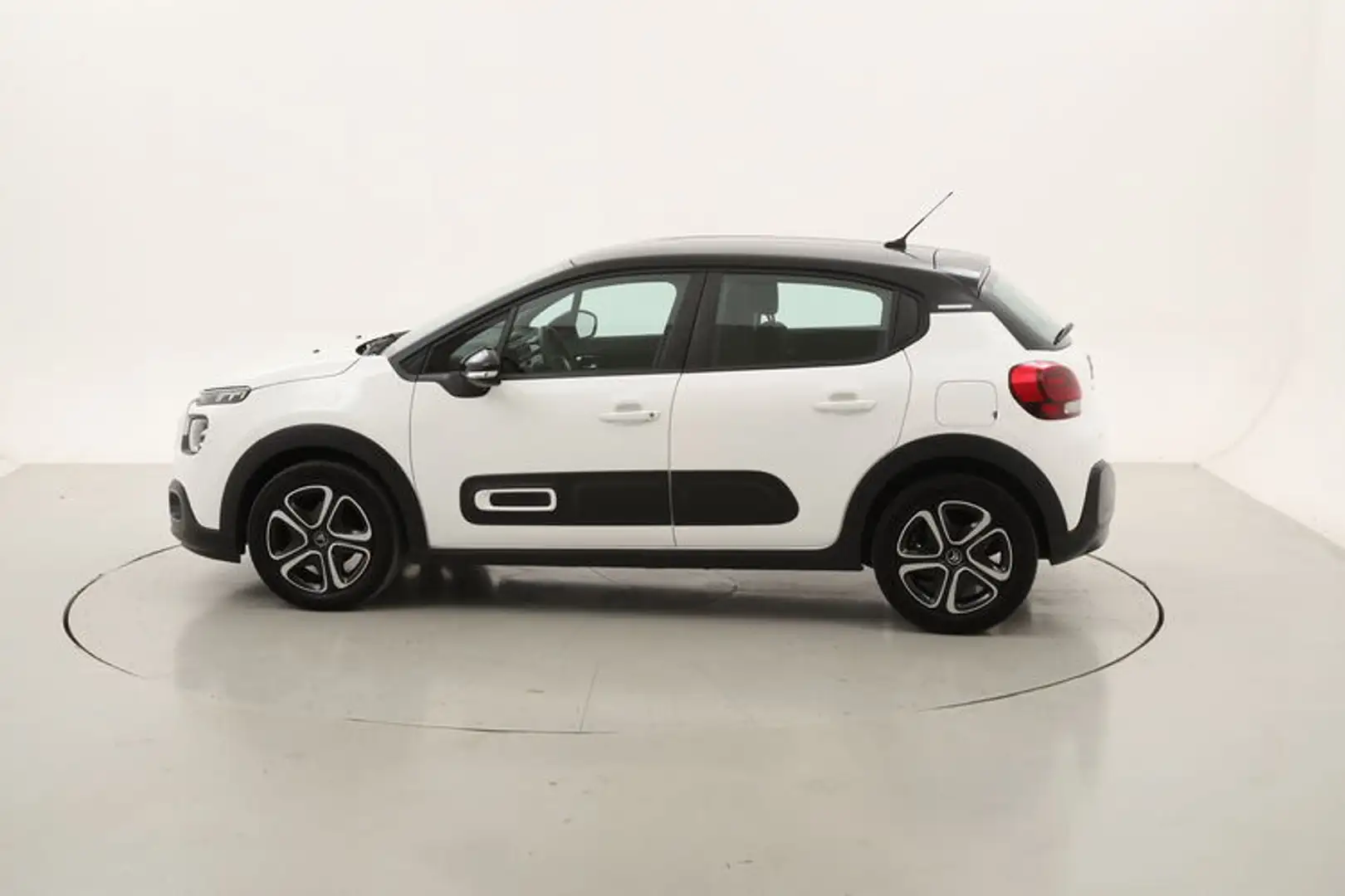 Citroen C3 Feel Pack 1.2 Benzina 83CV Bianco - 2