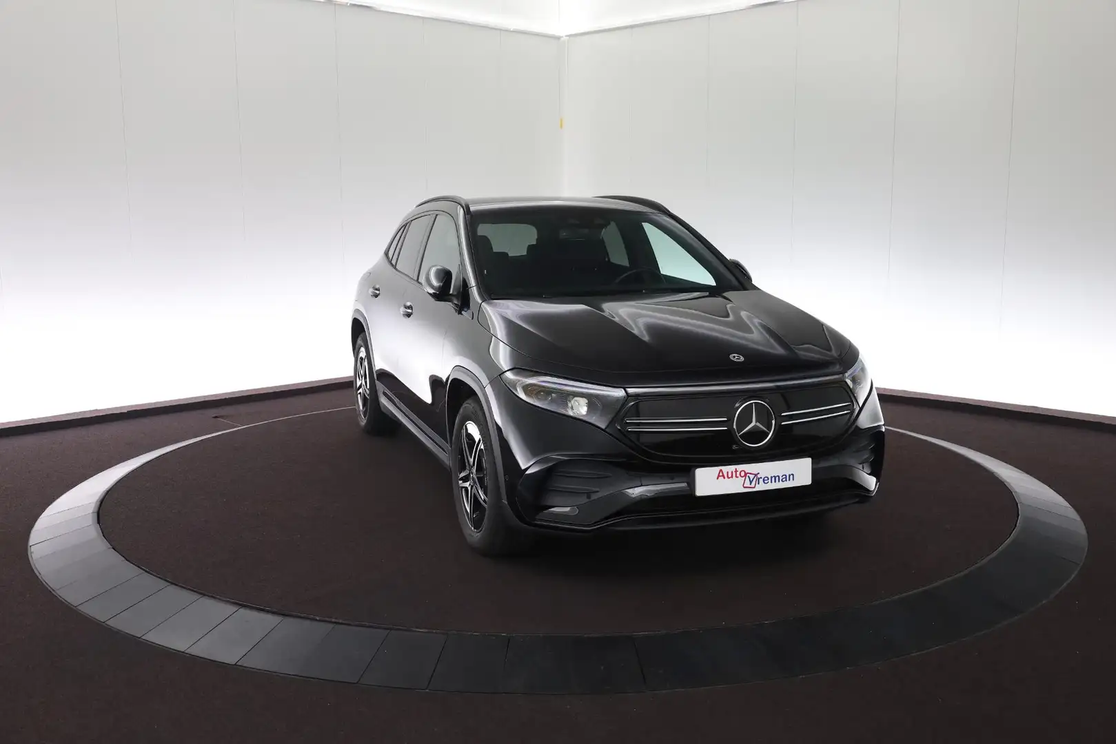 Mercedes-Benz EQA 250 Business Solution AMG 67 kWh Zwart - 2