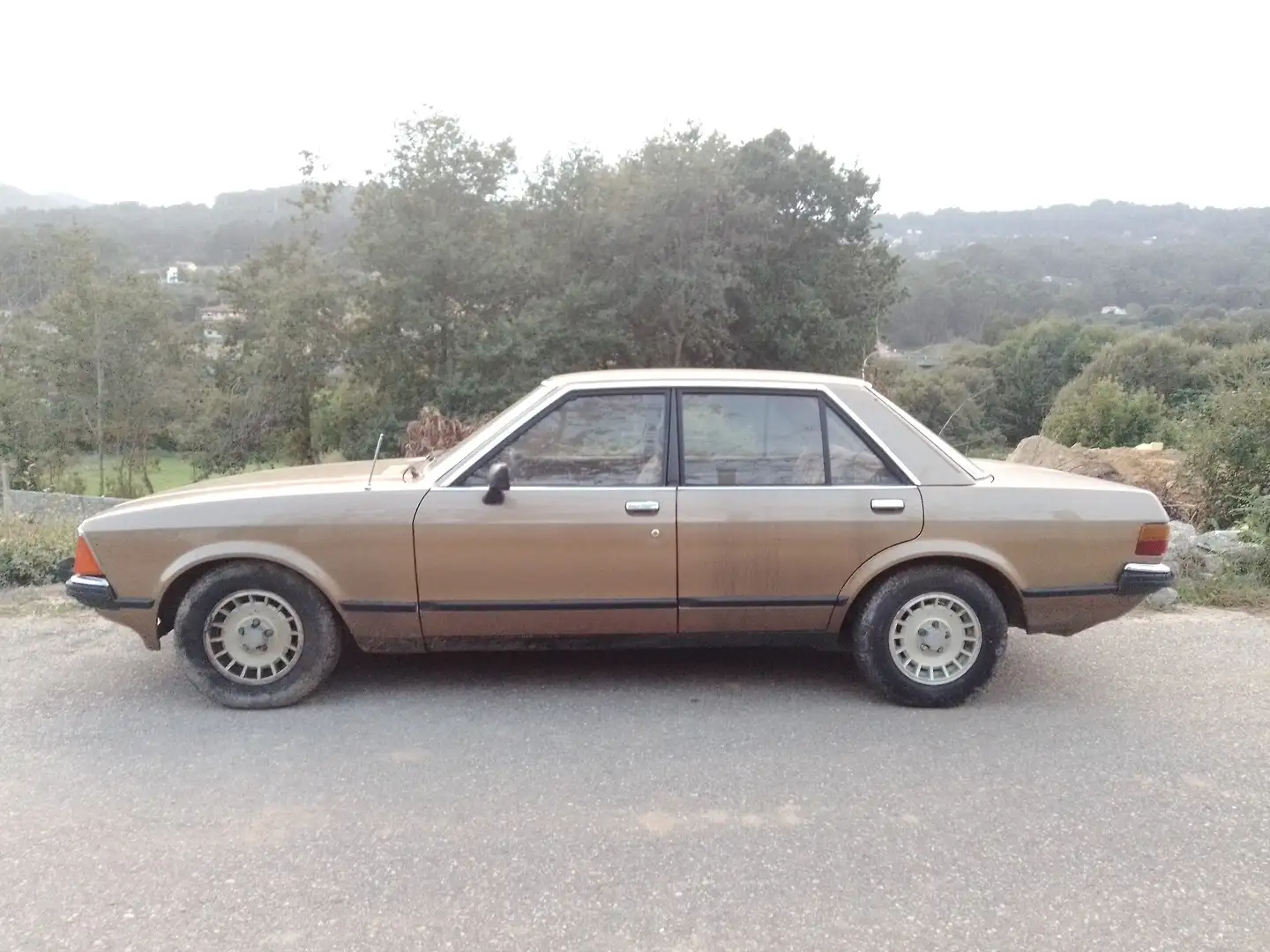 Ford Granada 2.3 GL V6 - 1