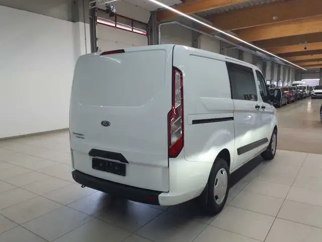 Ford Transit view 4