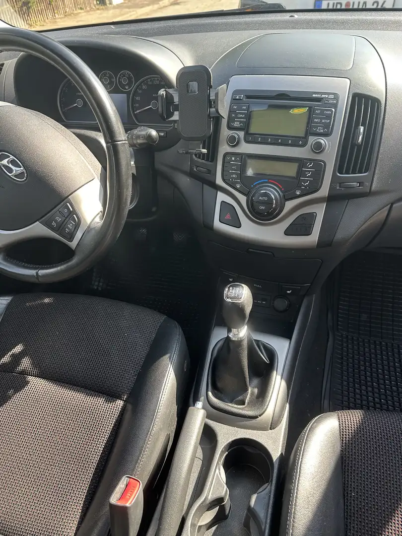 Hyundai i30 Schwarz - 2