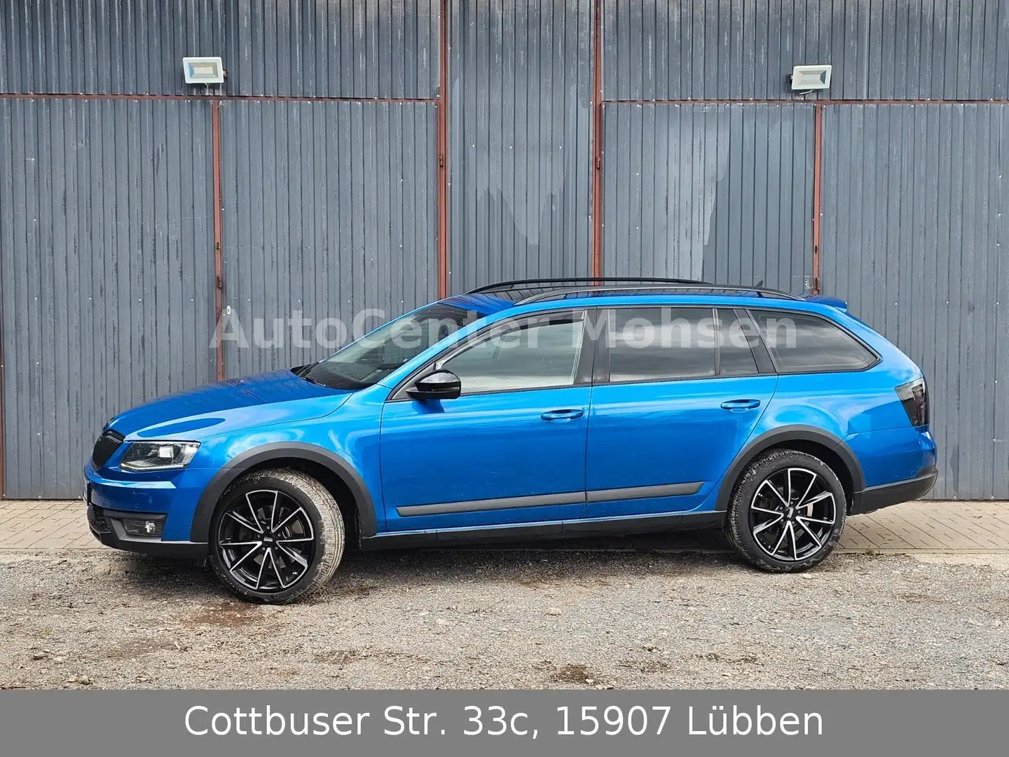Skoda Octavia Combi Scout 4x4 (Nr.  020) Blau - 1