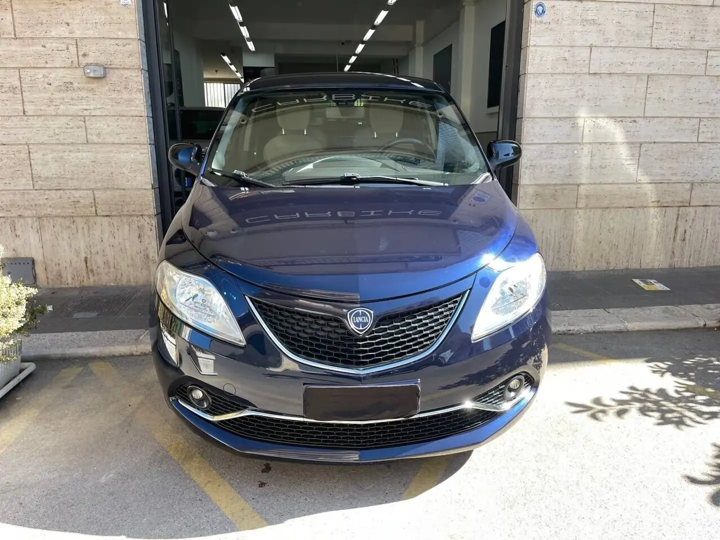 Lancia Ypsilon 0.9 TwinAir 85 CV 5 porte S&S DFN Unyca Azul - 1