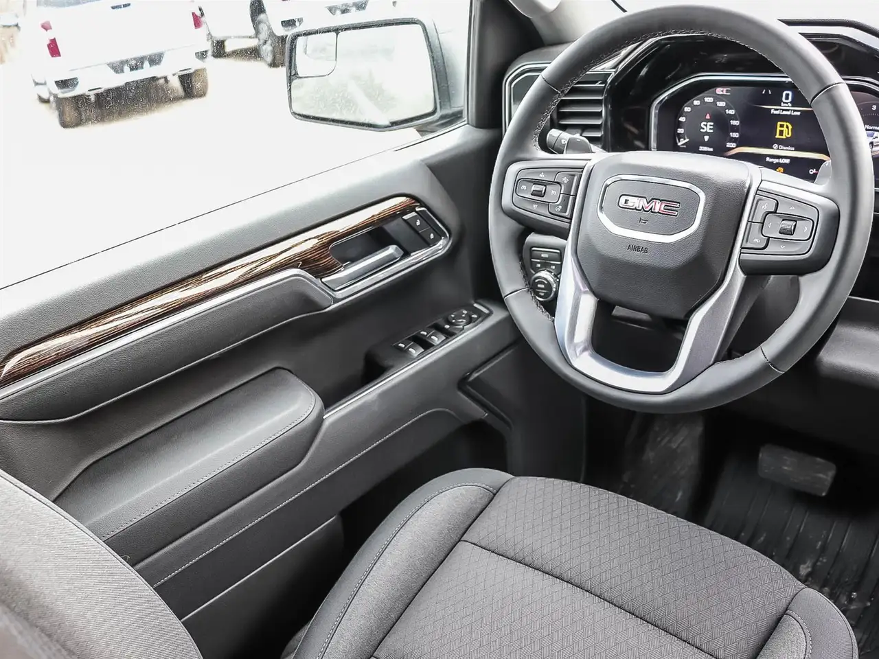 GMC Sierra 1500 снимка GMC Sierra 1500