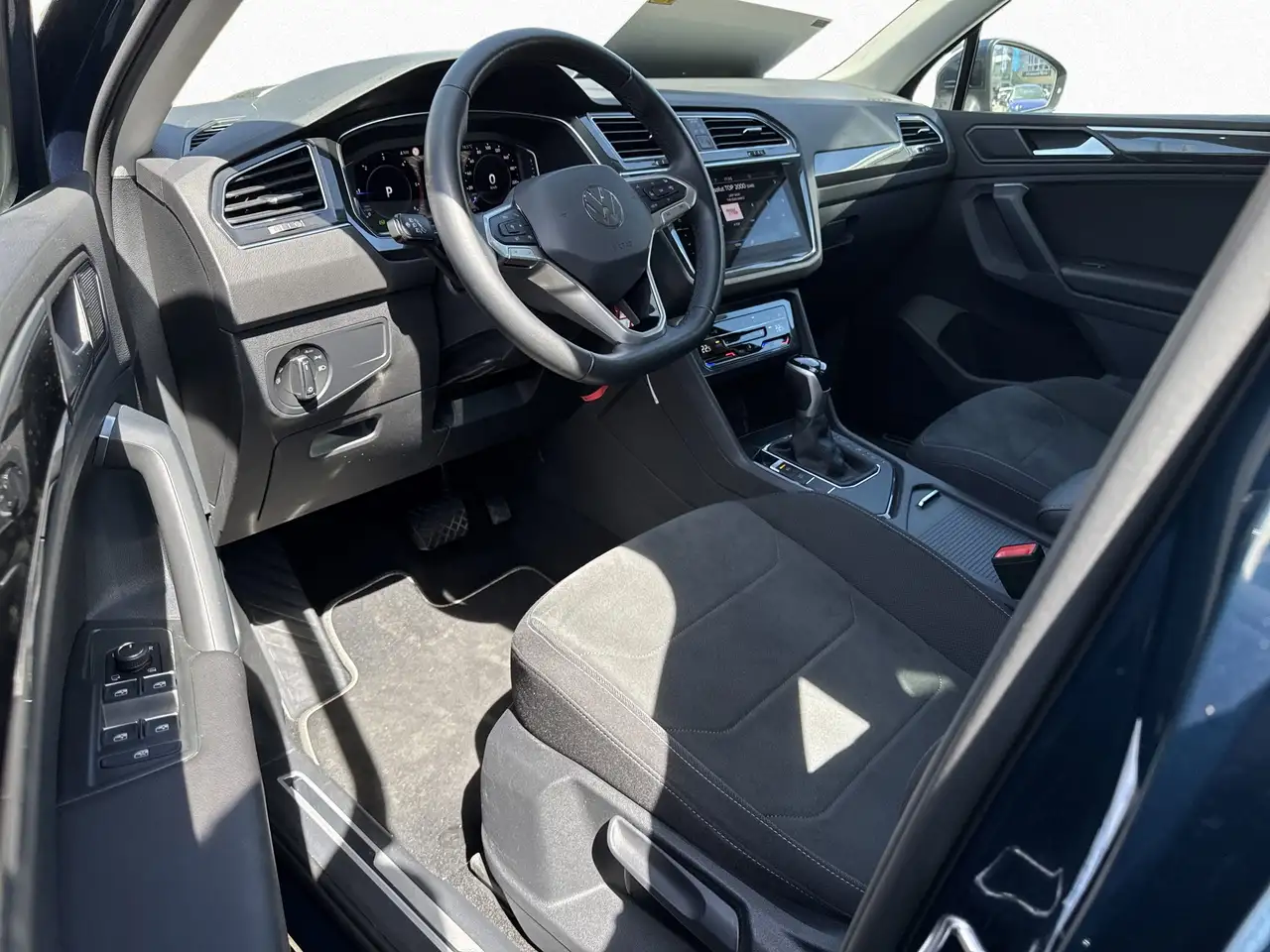 Volkswagen Tiguan Elegance 2.0l TDI 7-DSG KAMERA AHK 11