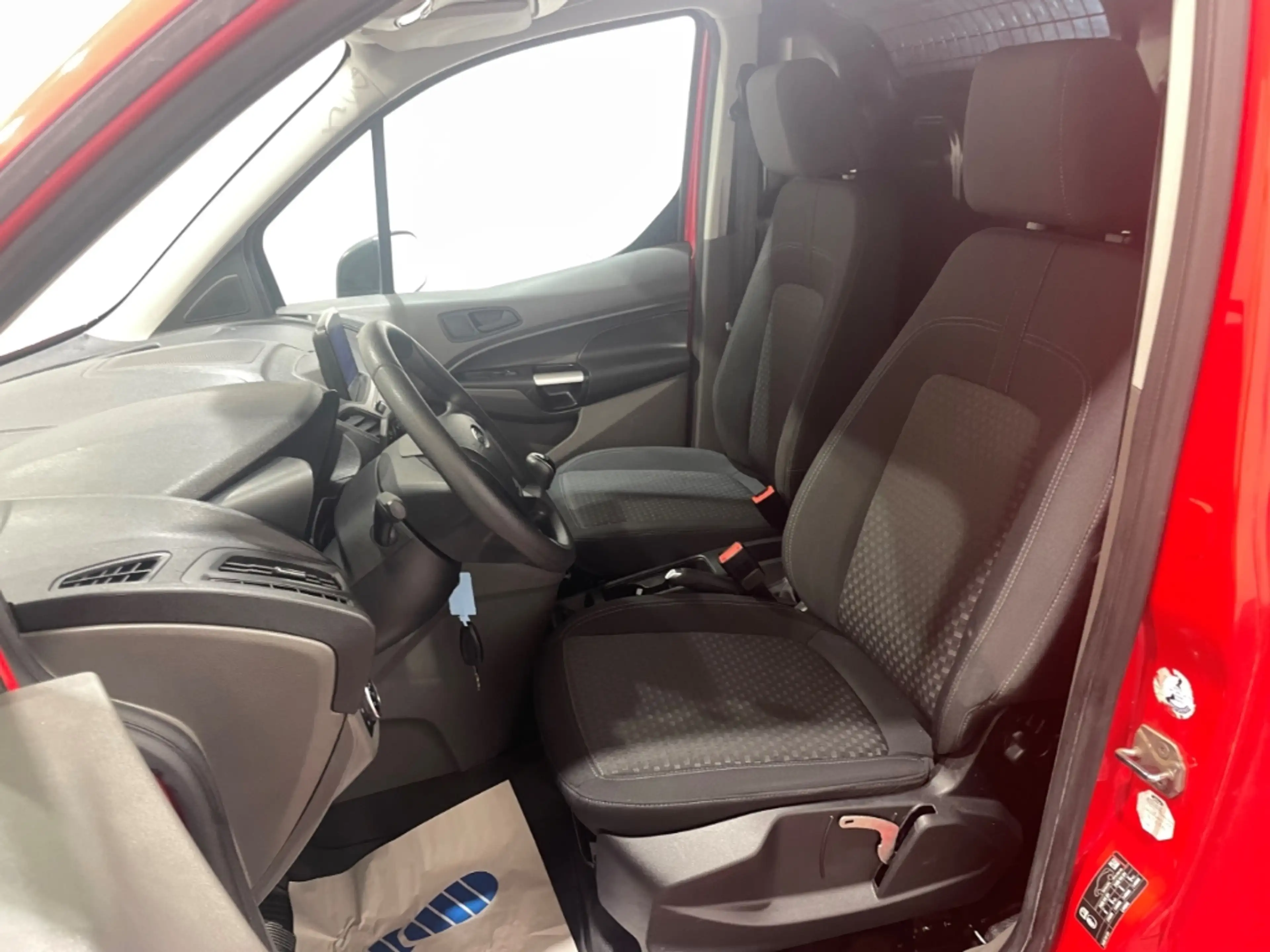 Ford Transit Connect L2 Trend Klima PDC Apple CarPlay — photo 6