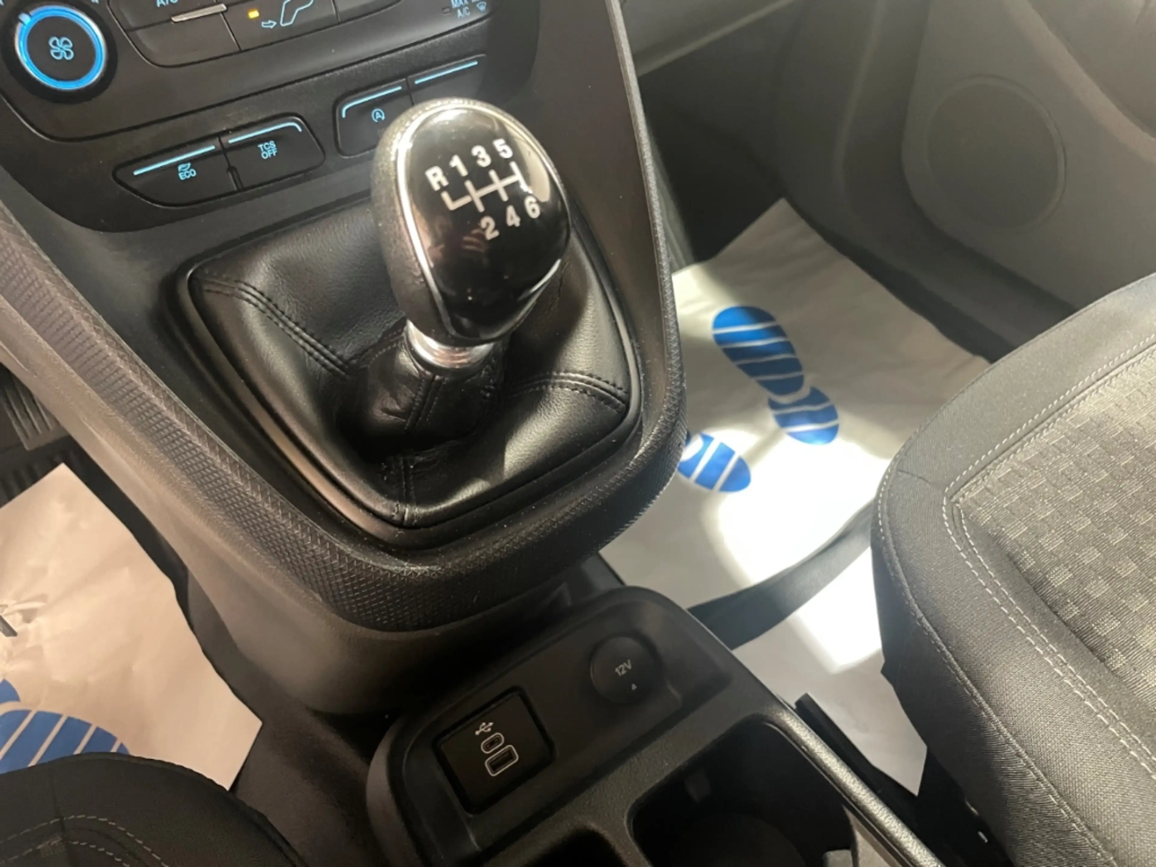 Ford Transit Connect L2 Trend Klima PDC Apple CarPlay — photo 10