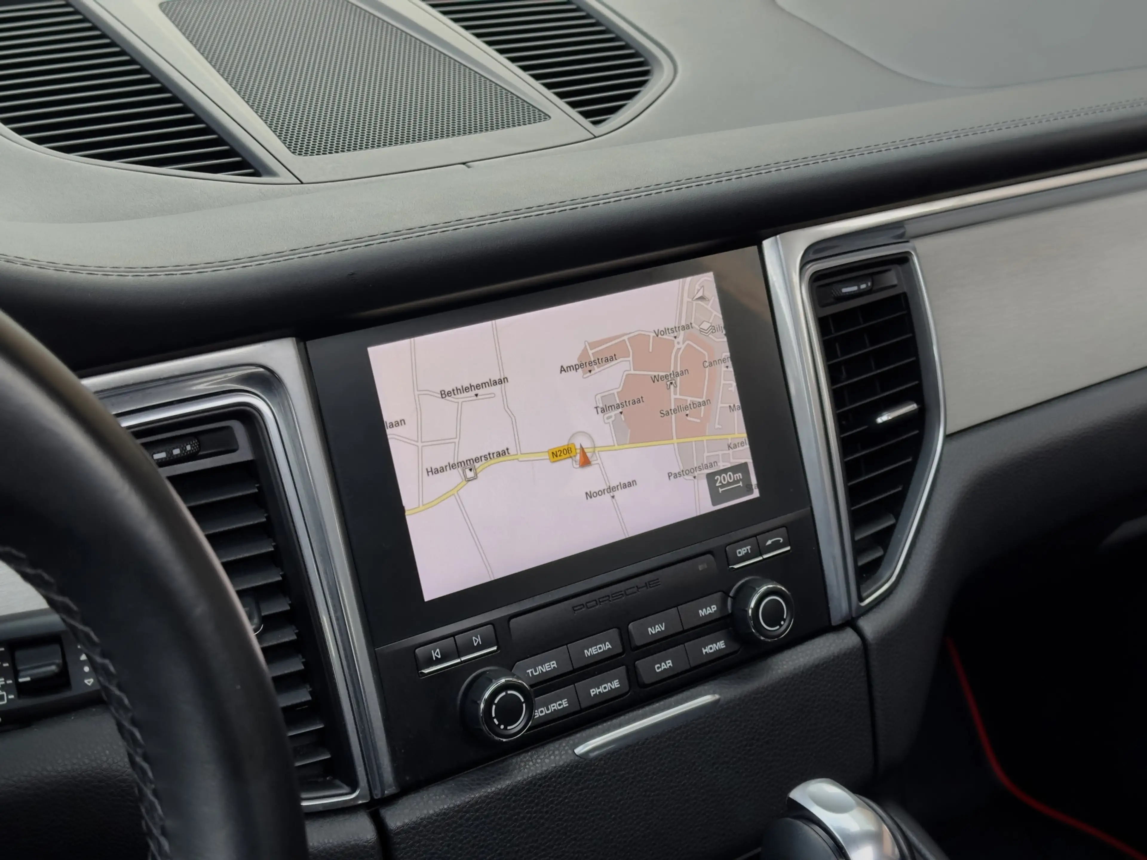 Porsche Macan 3.0 GTS ACTIE! BETAAL NU 50% 19450 DE REST IN 2JR — photo 13