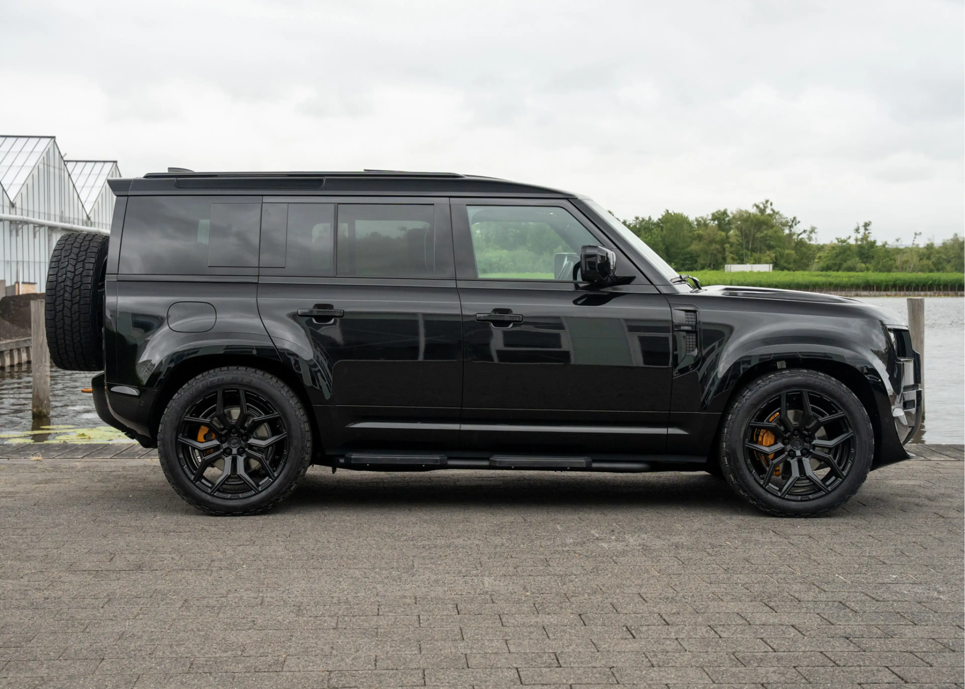 Land Rover Defender 110 P300e X-Dynamic HSE |  Outland Edition II | Fu — photo 11