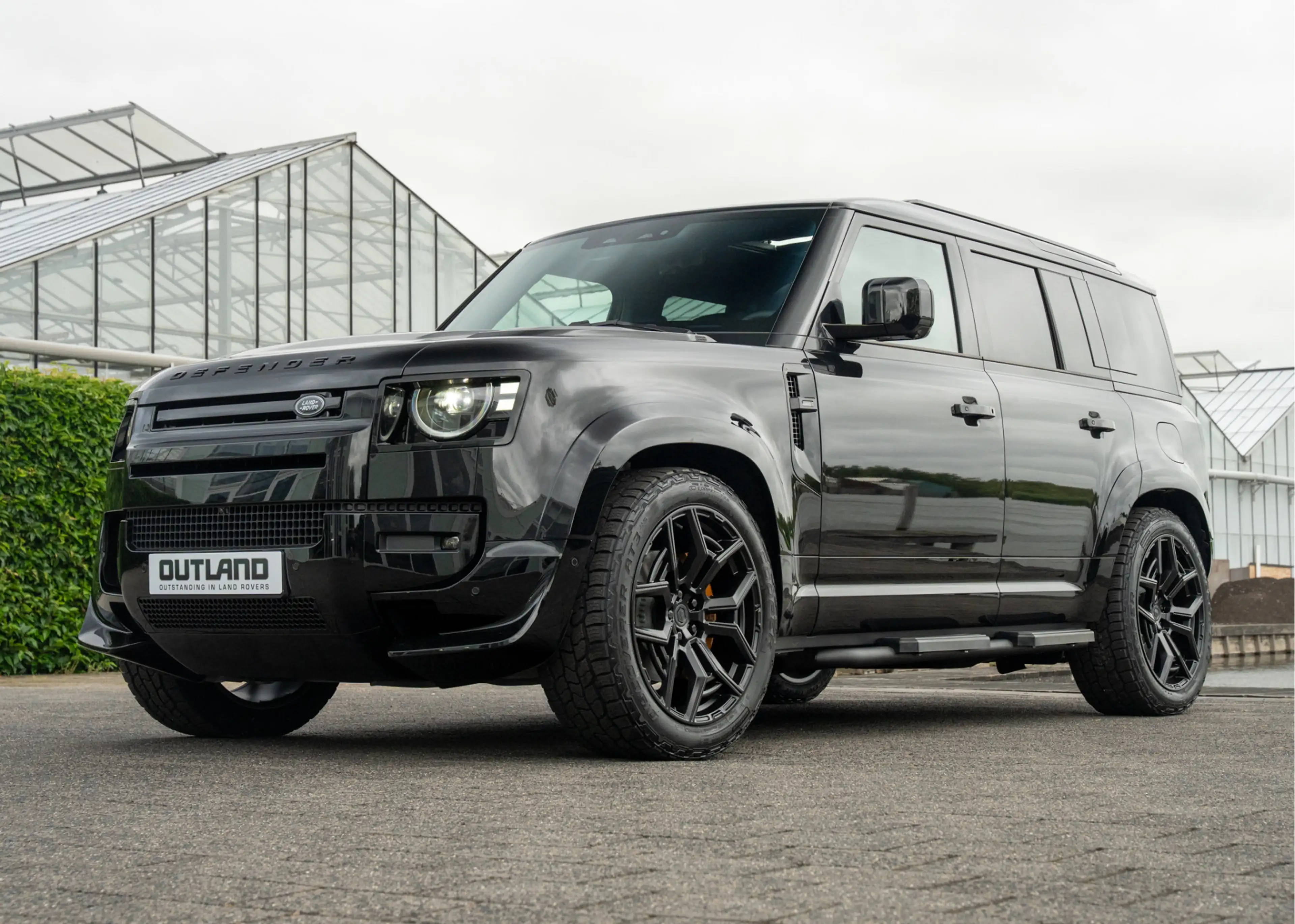 Land Rover Defender 110 P300e X-Dynamic HSE |  Outland Edition II | Fu — photo 6