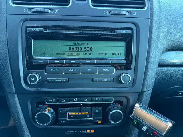Volkswagen Golf view 13