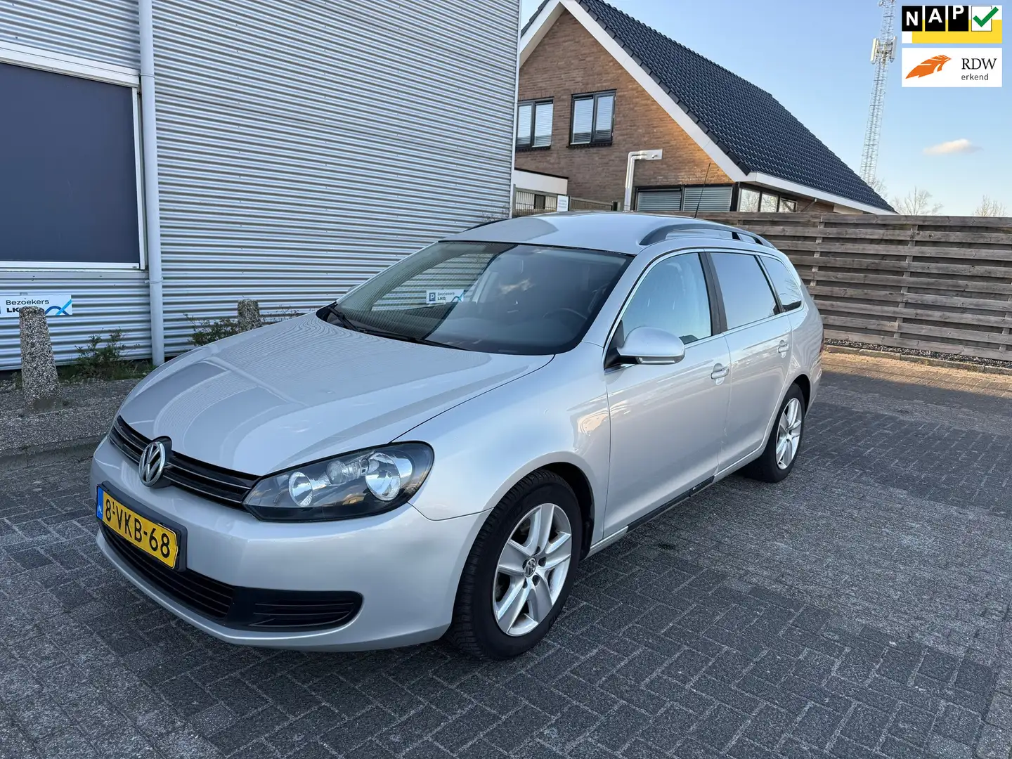 Volkswagen Golf Variant 2.0 TDI Comfortline automaat Clima Bj:2010 NAP! - 1