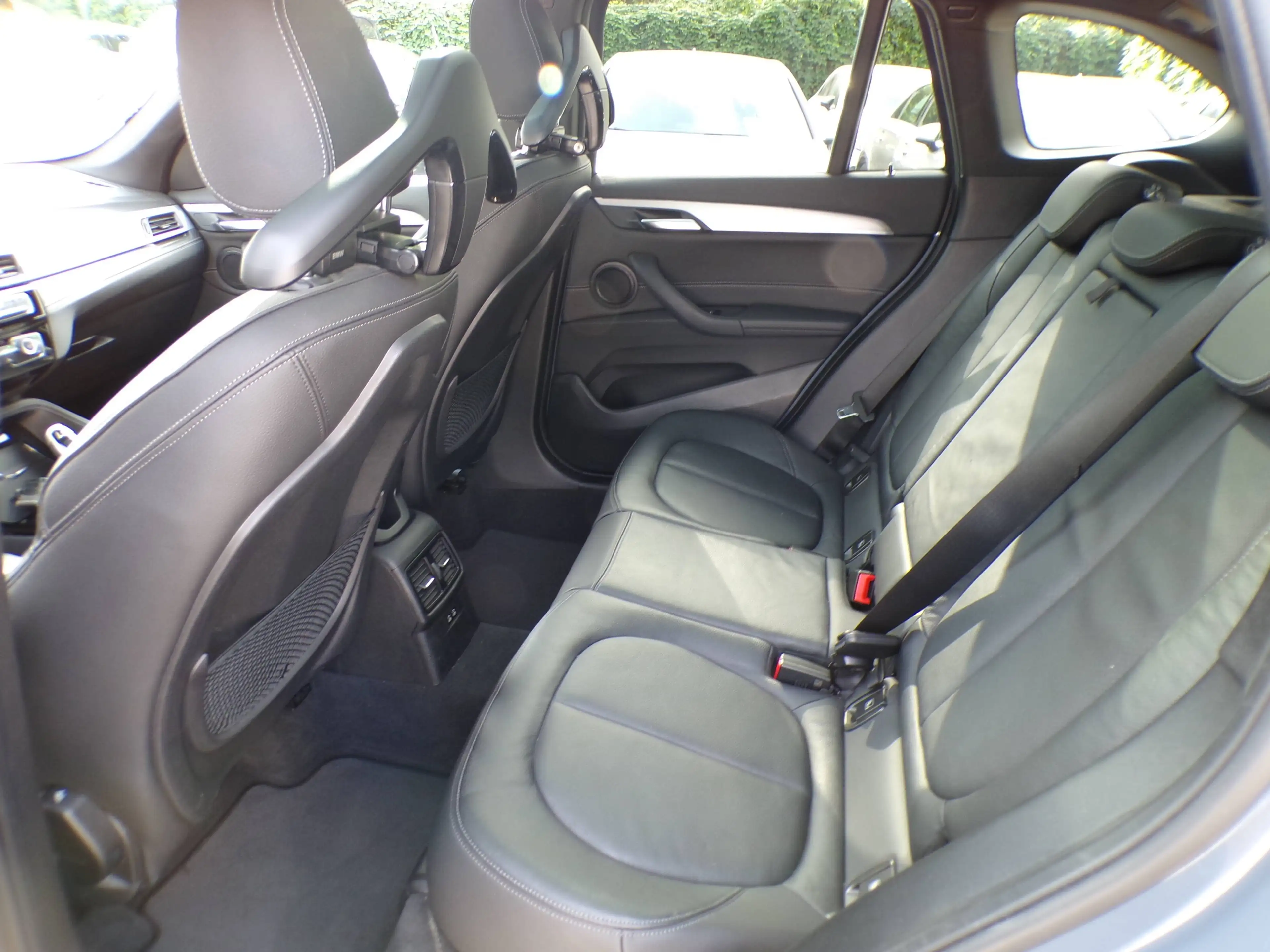BMW X1 1.5iA sDrive18 M Pack Automaat/Leder/Panodak — photo 11