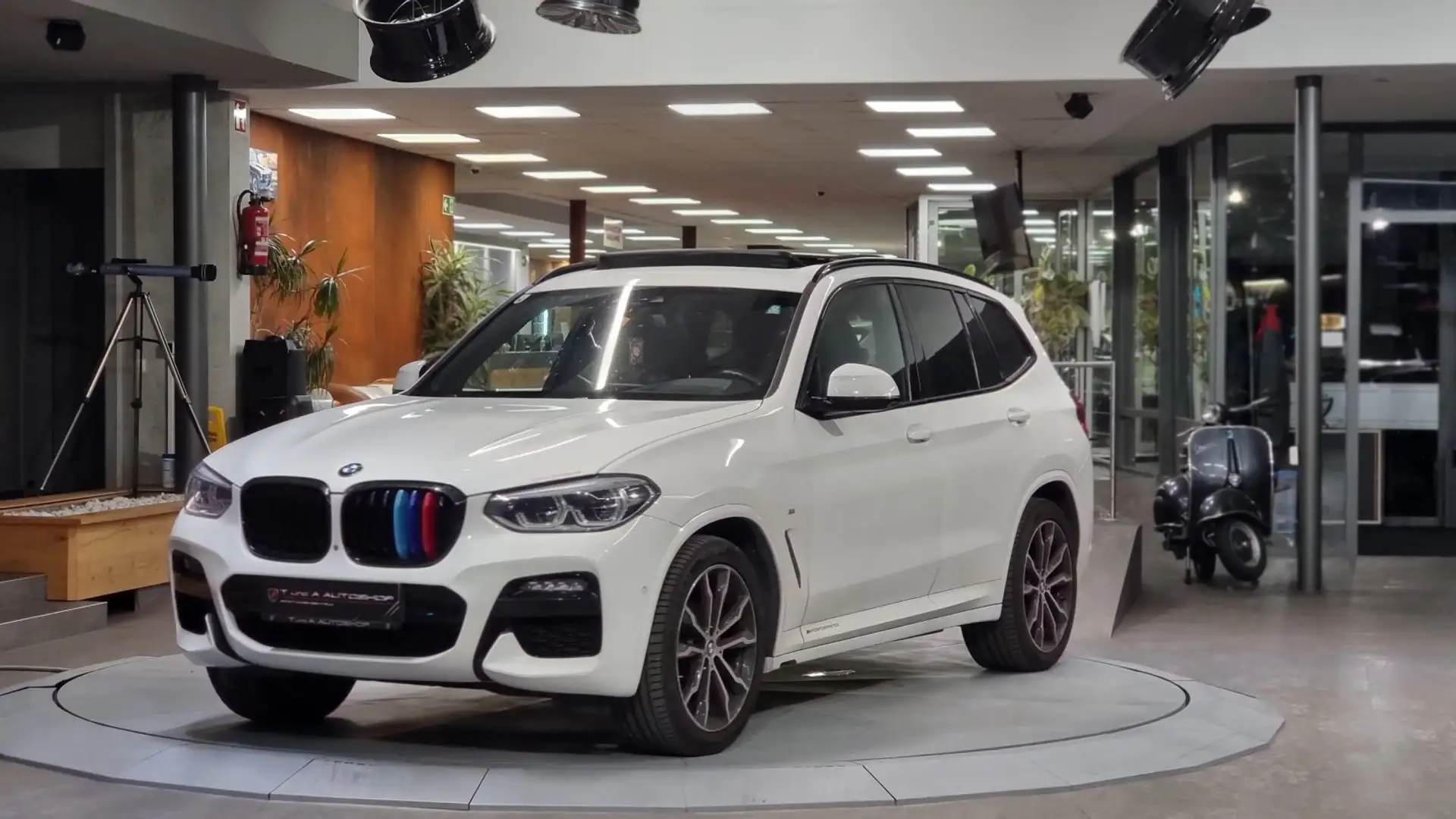 BMW X3 20d xDrive 48V M-Paket Aut. *Head-up*Pano*360°* Blanc - 1